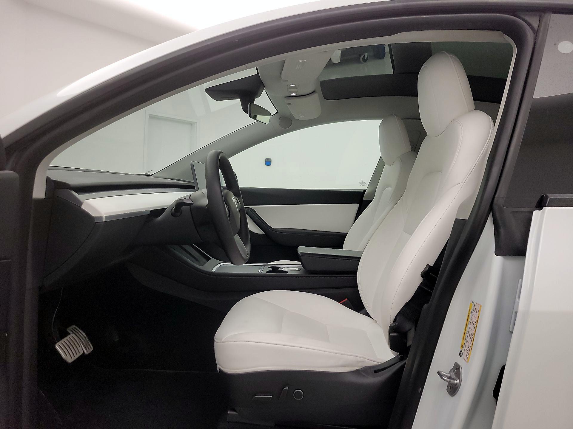 Thumbnail: 2022 Tesla Model Y - 11