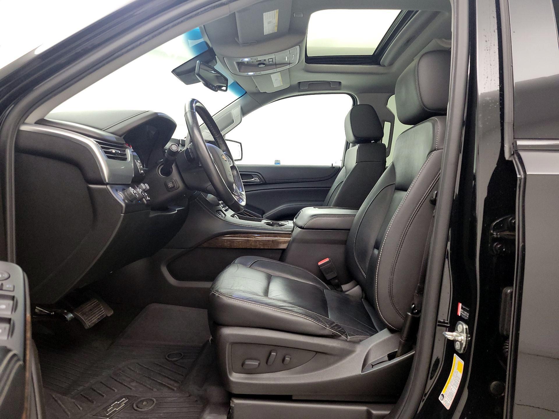Thumbnail: 2018 Chevrolet Tahoe - 11