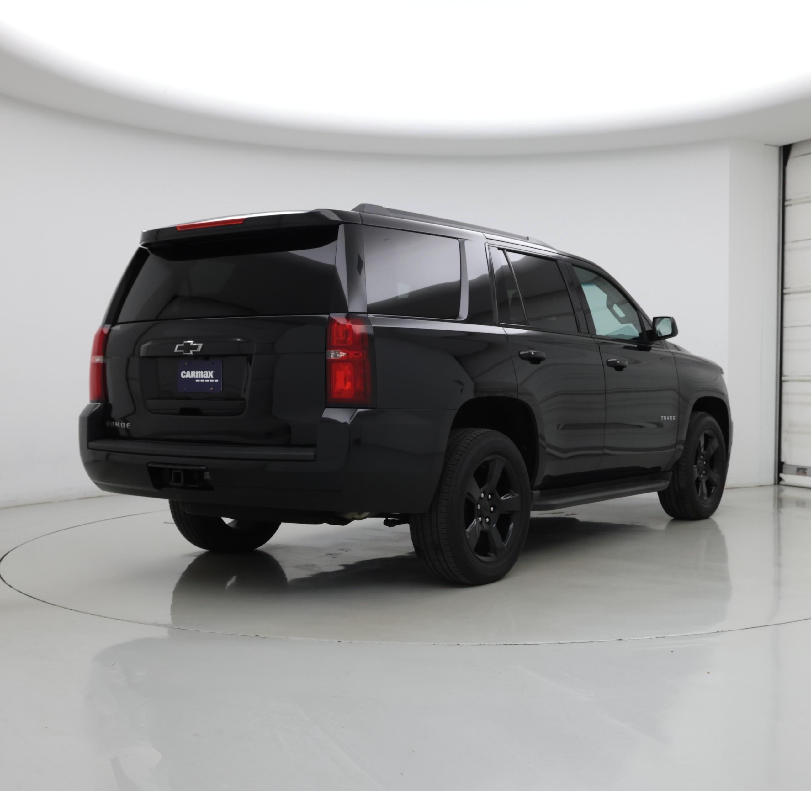 Thumbnail: 2018 Chevrolet Tahoe - 8
