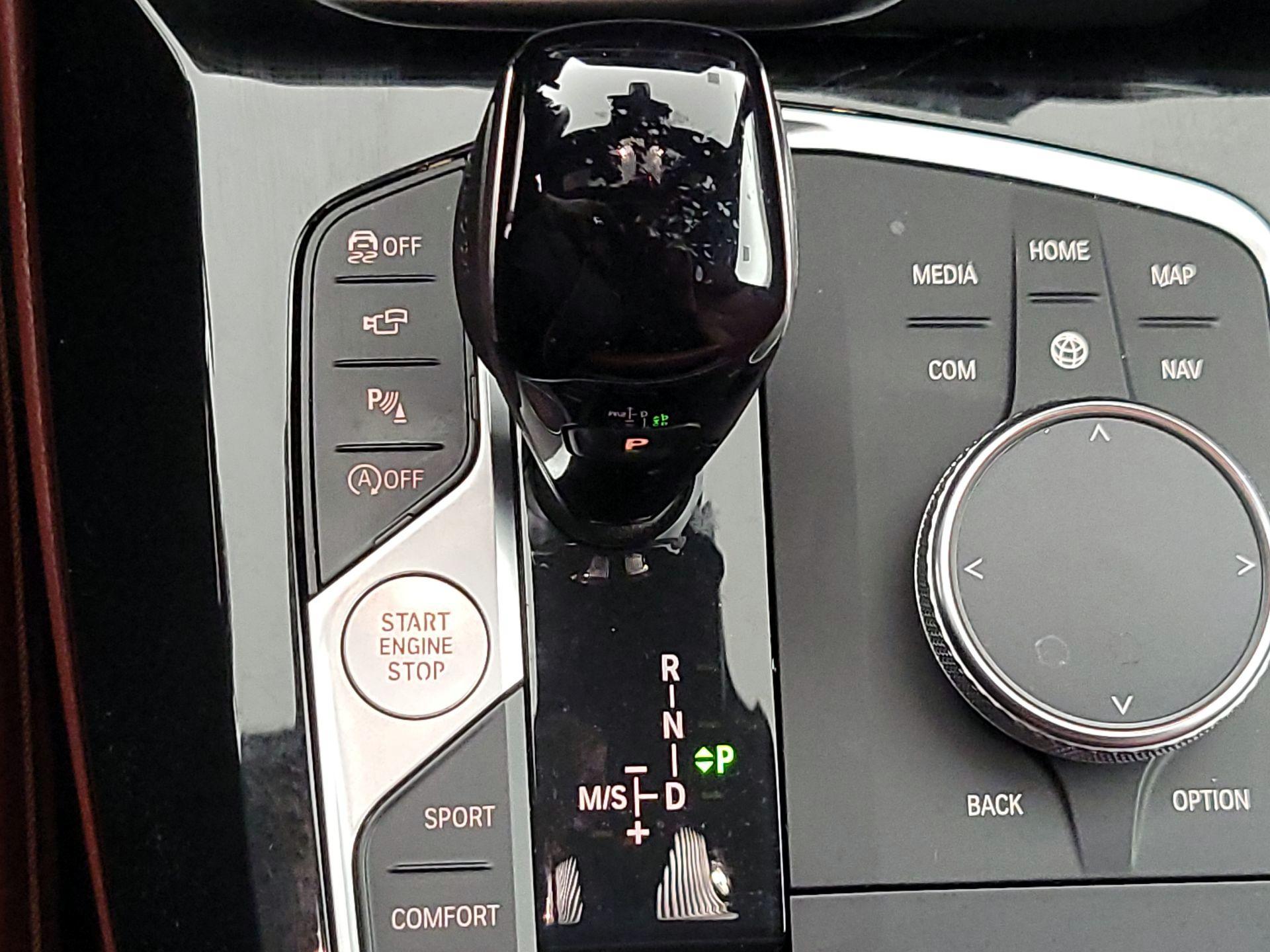 Thumbnail: 2022 BMW X4 - 18