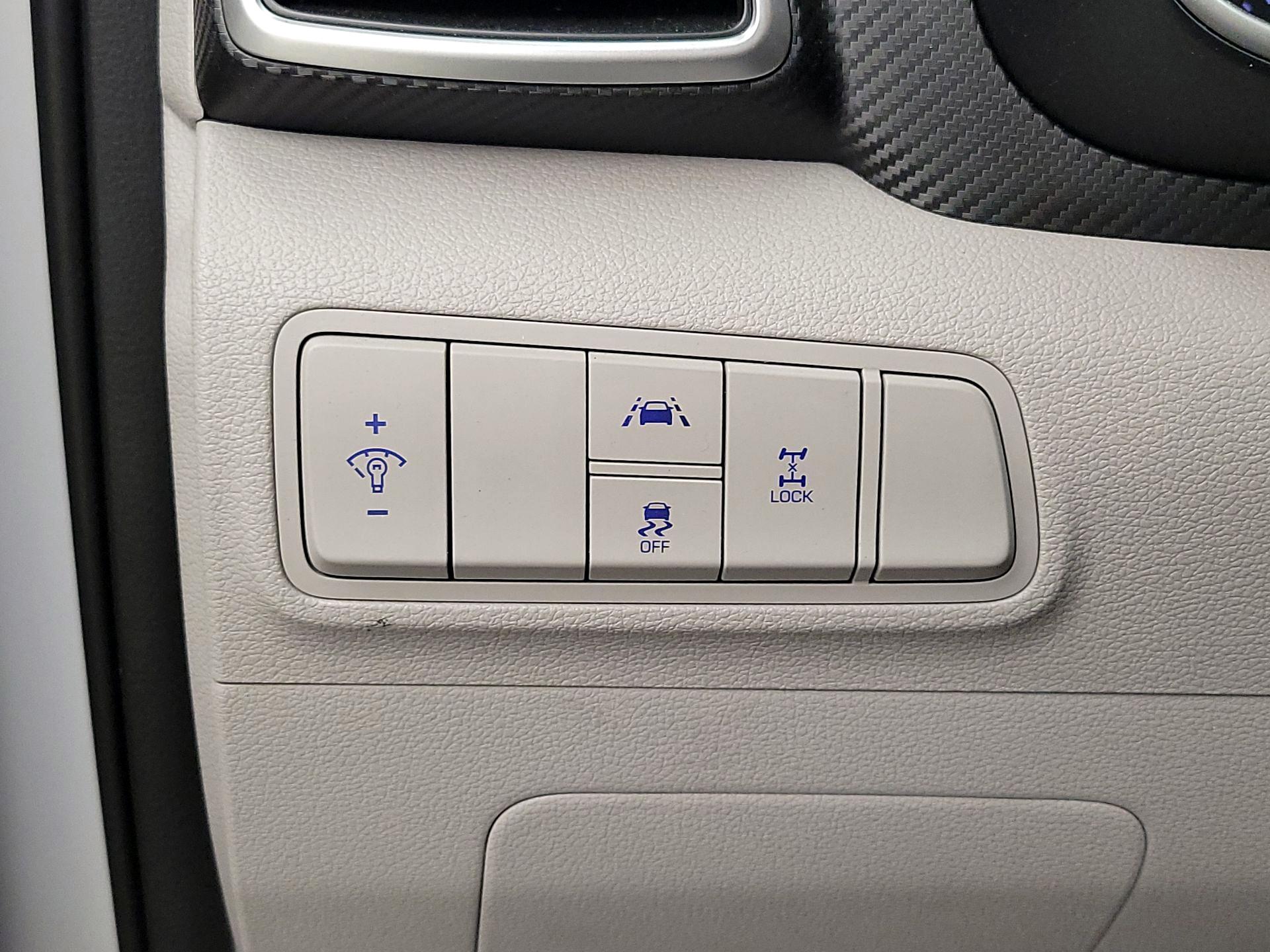 Thumbnail: 2020 Hyundai Tucson - 13