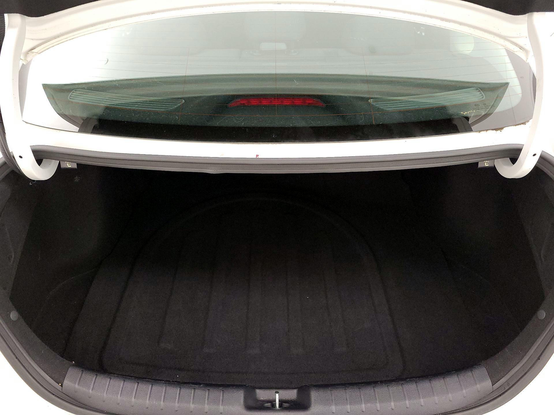 Thumbnail: 2019 Kia Forte - 20