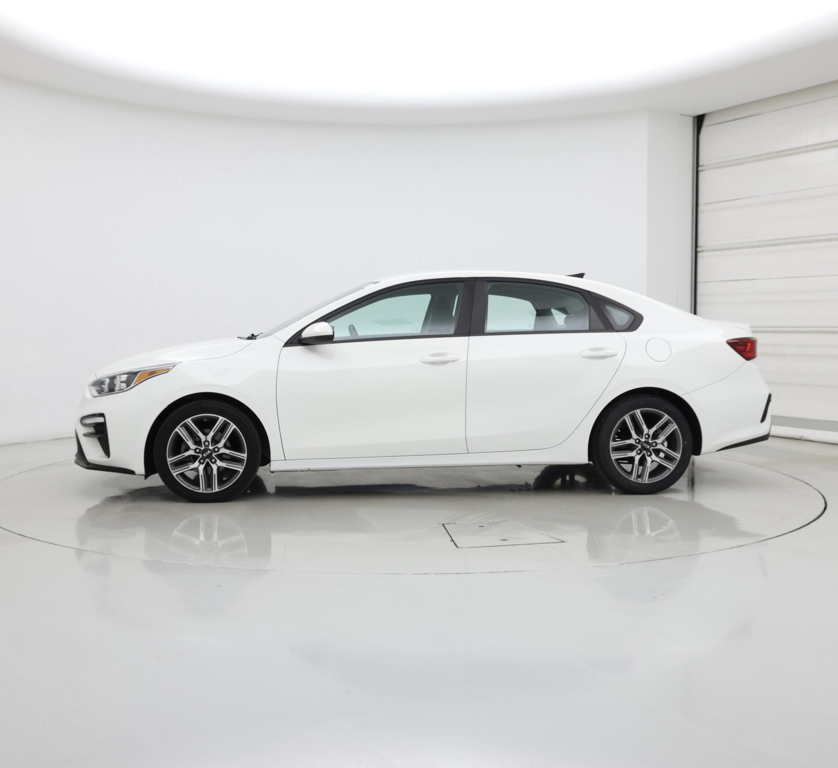 Thumbnail: 2019 Kia Forte - 3