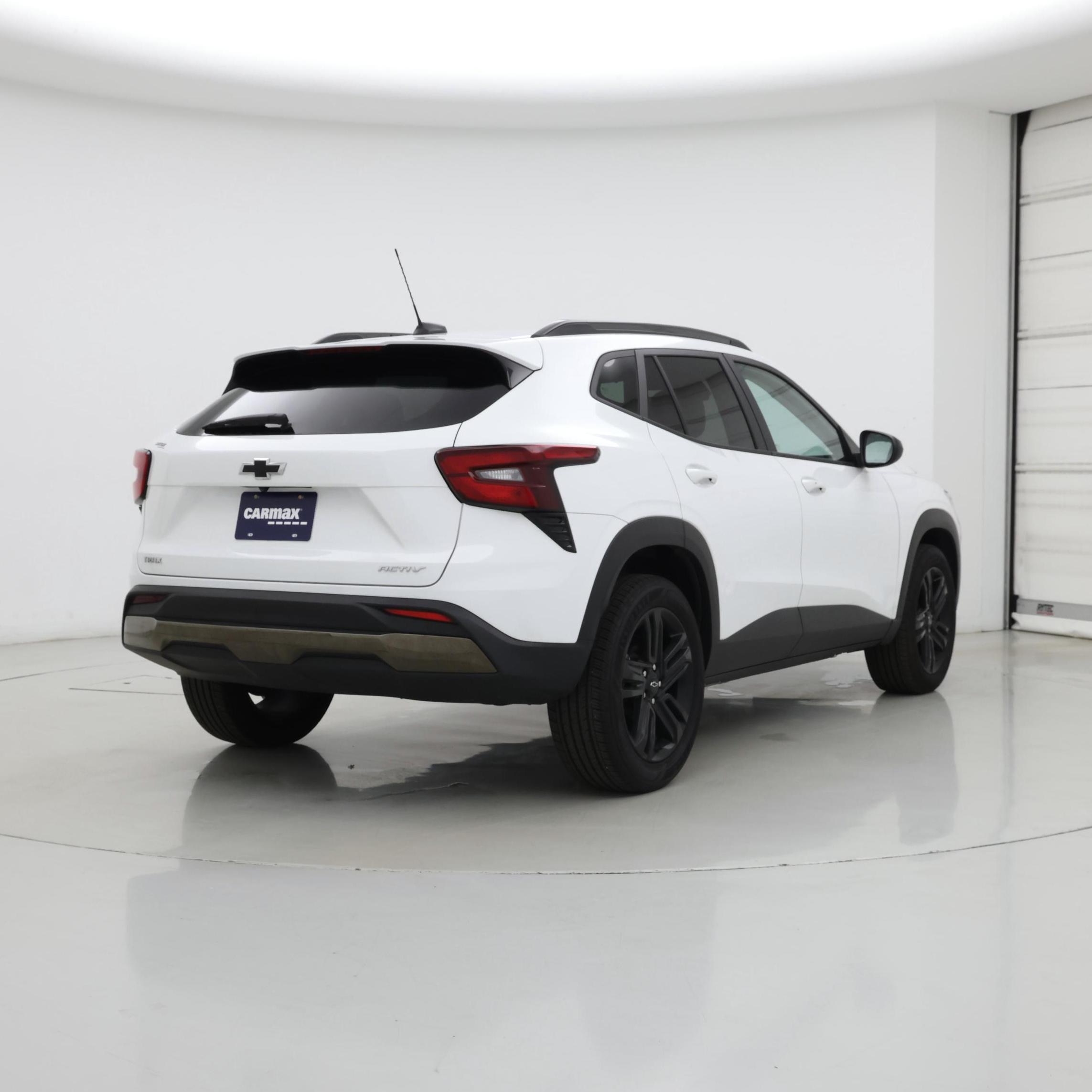 Thumbnail: 2025 Chevrolet Trax - 8