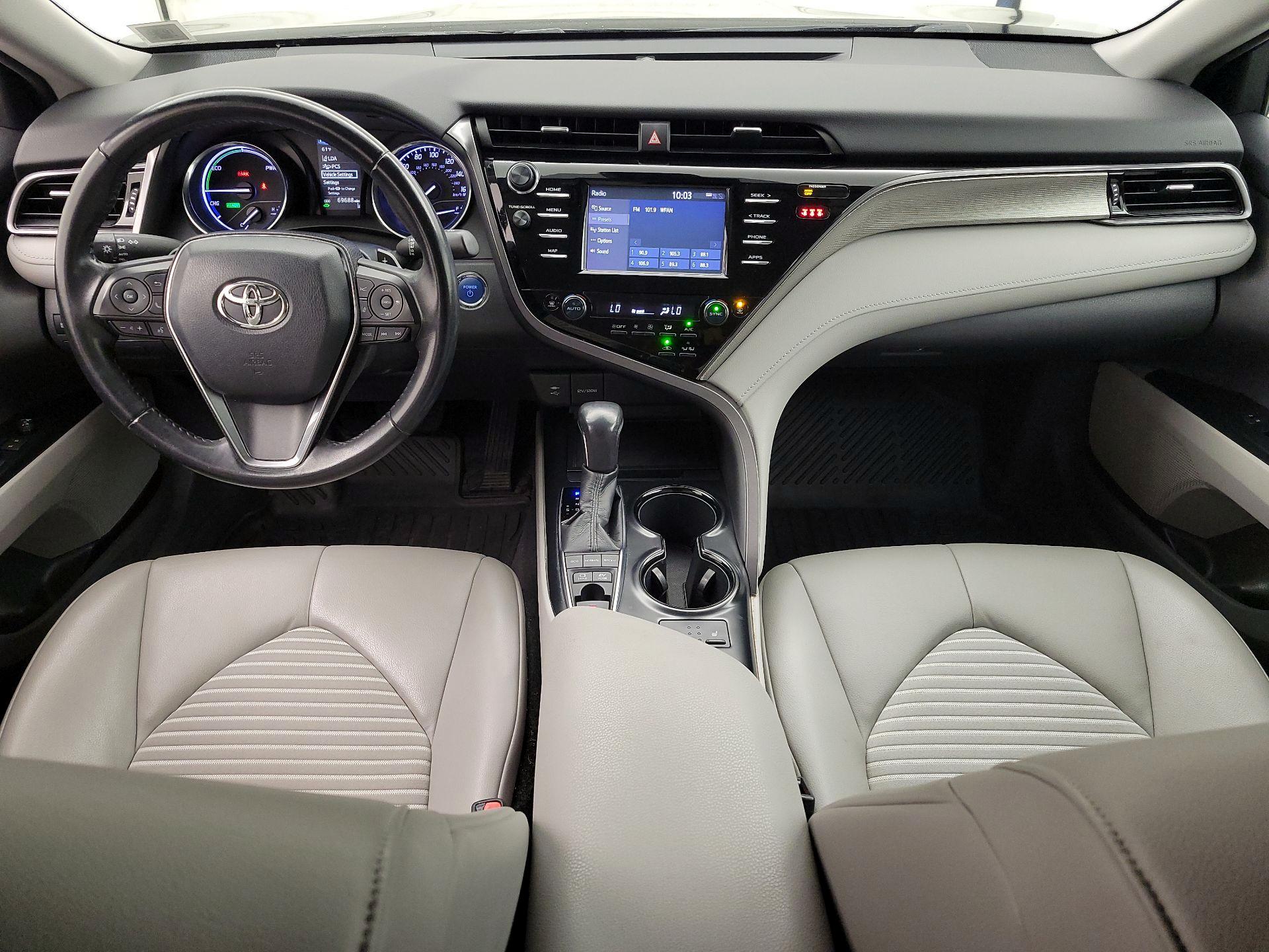 Thumbnail: 2019 Toyota Camry - 9