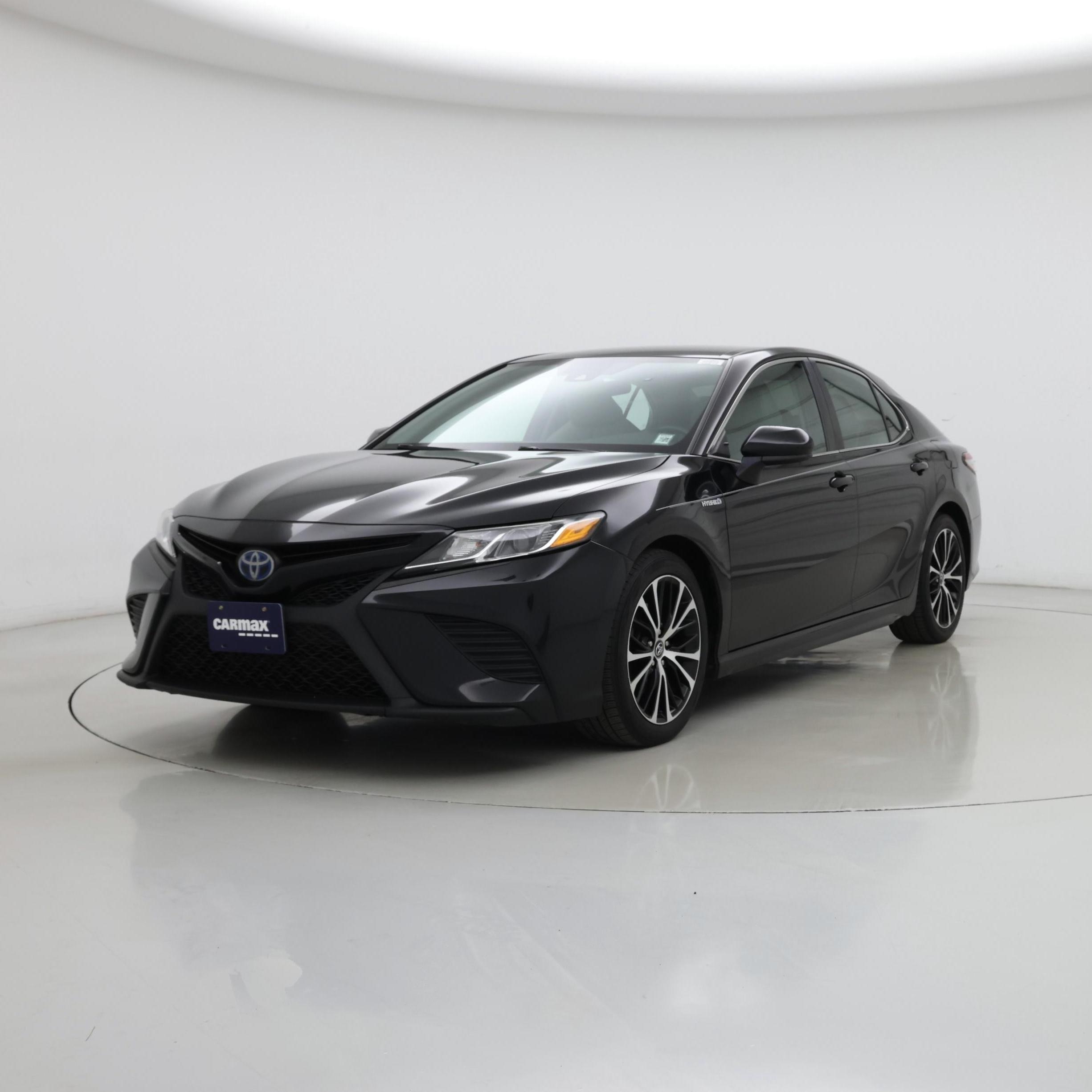 Thumbnail: 2019 Toyota Camry - 4
