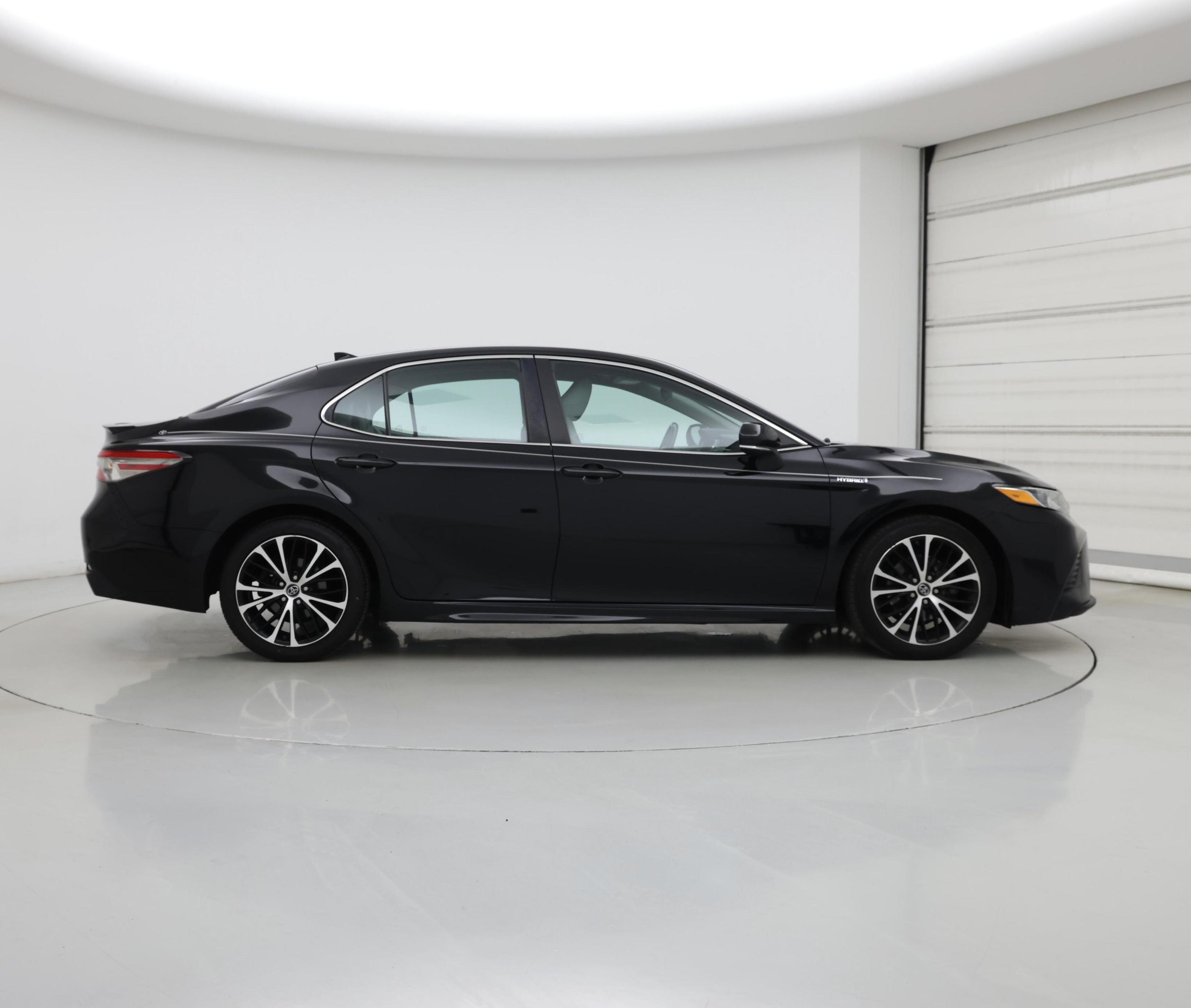 Thumbnail: 2019 Toyota Camry - 7