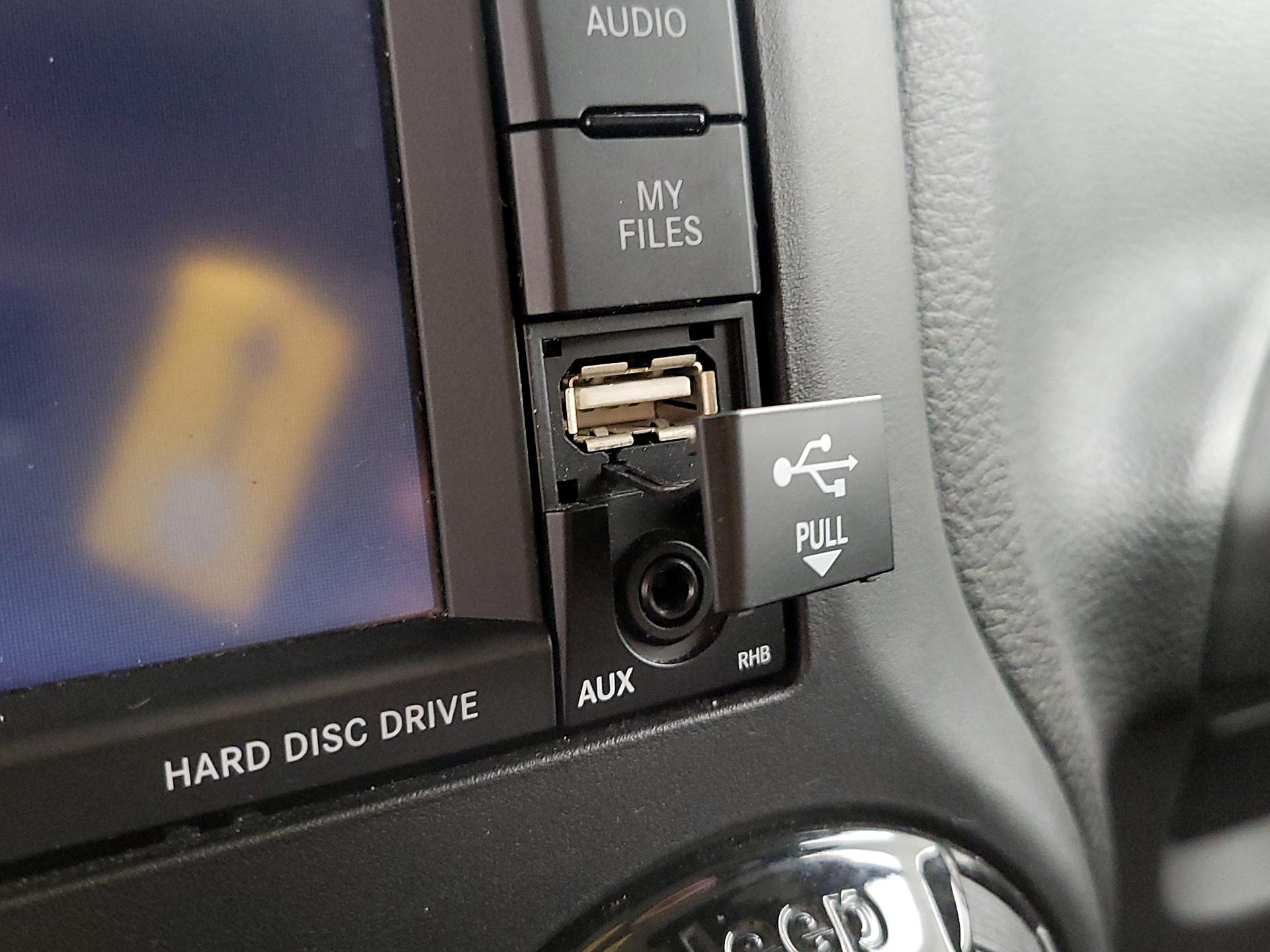 Thumbnail: 2014 Jeep Wrangler - 16