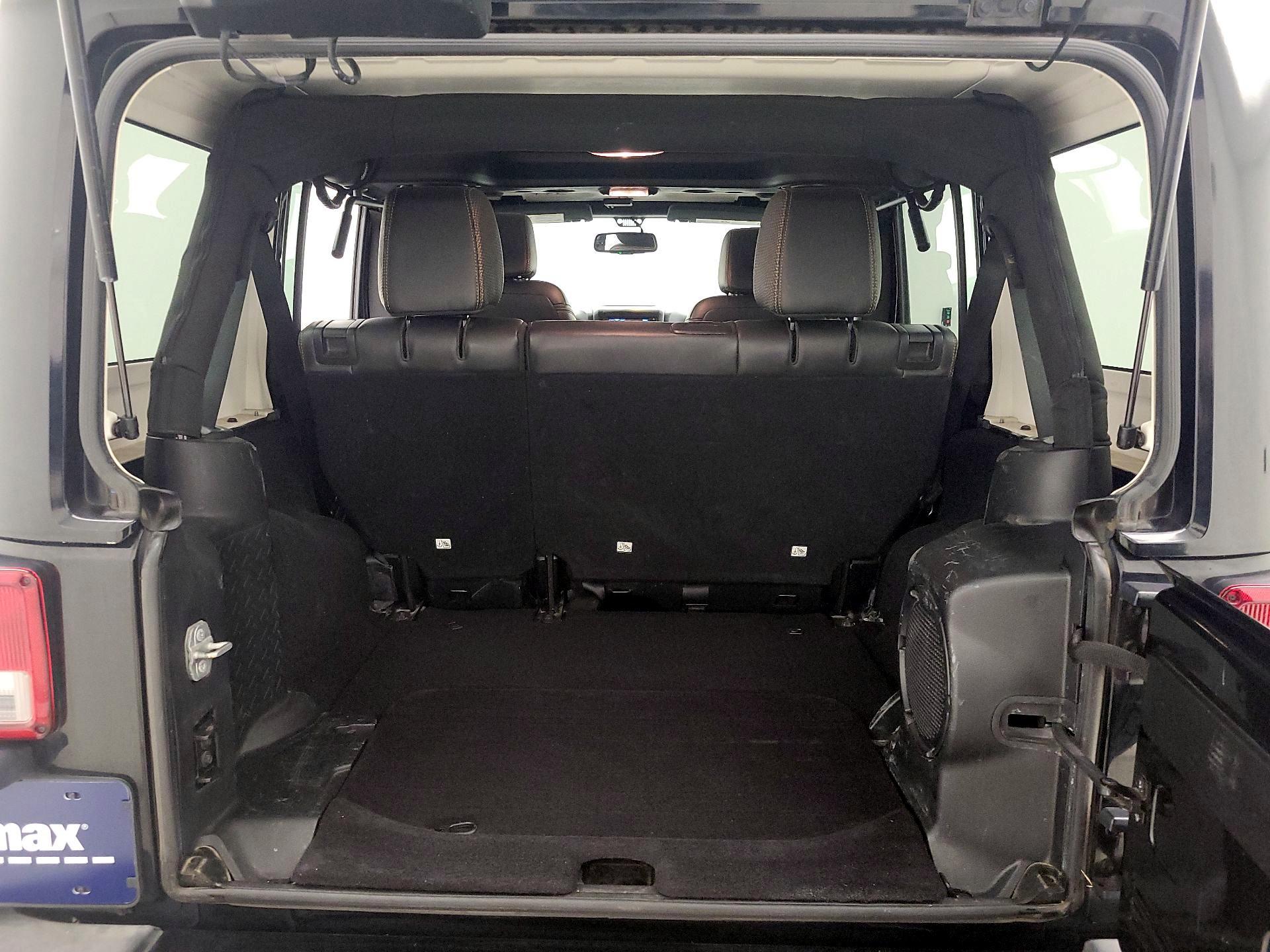 Thumbnail: 2014 Jeep Wrangler - 18