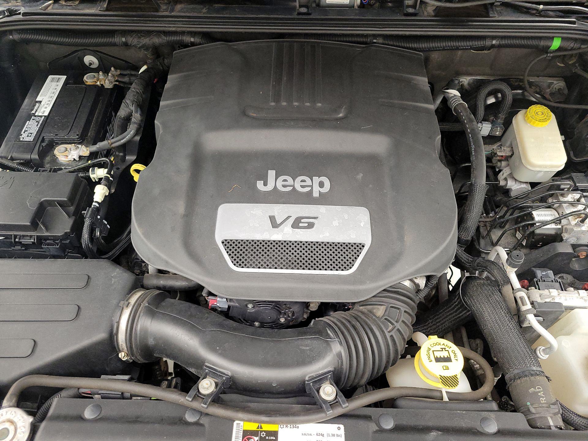 Thumbnail: 2014 Jeep Wrangler - 19