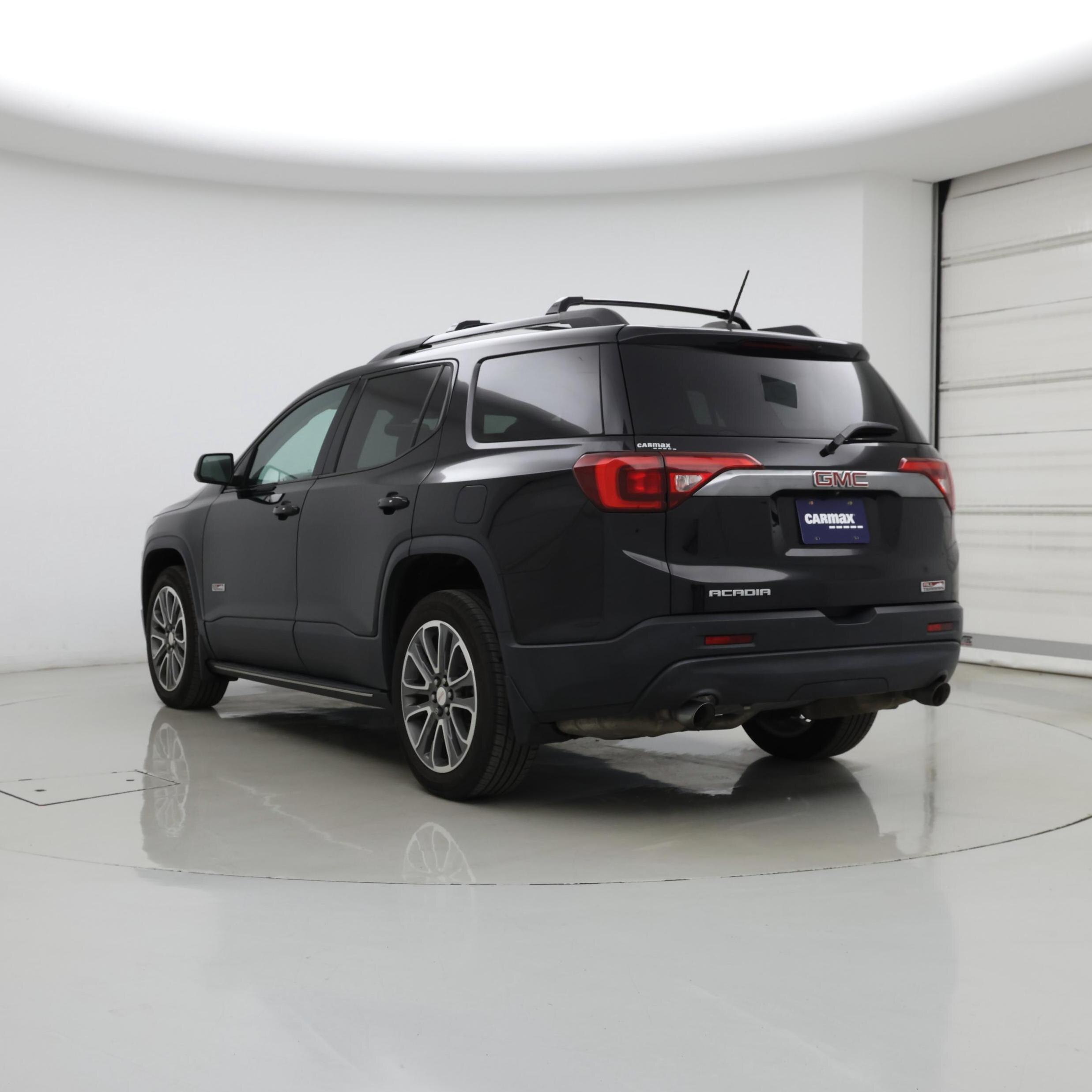 Thumbnail: 2017 GMC Acadia - 2