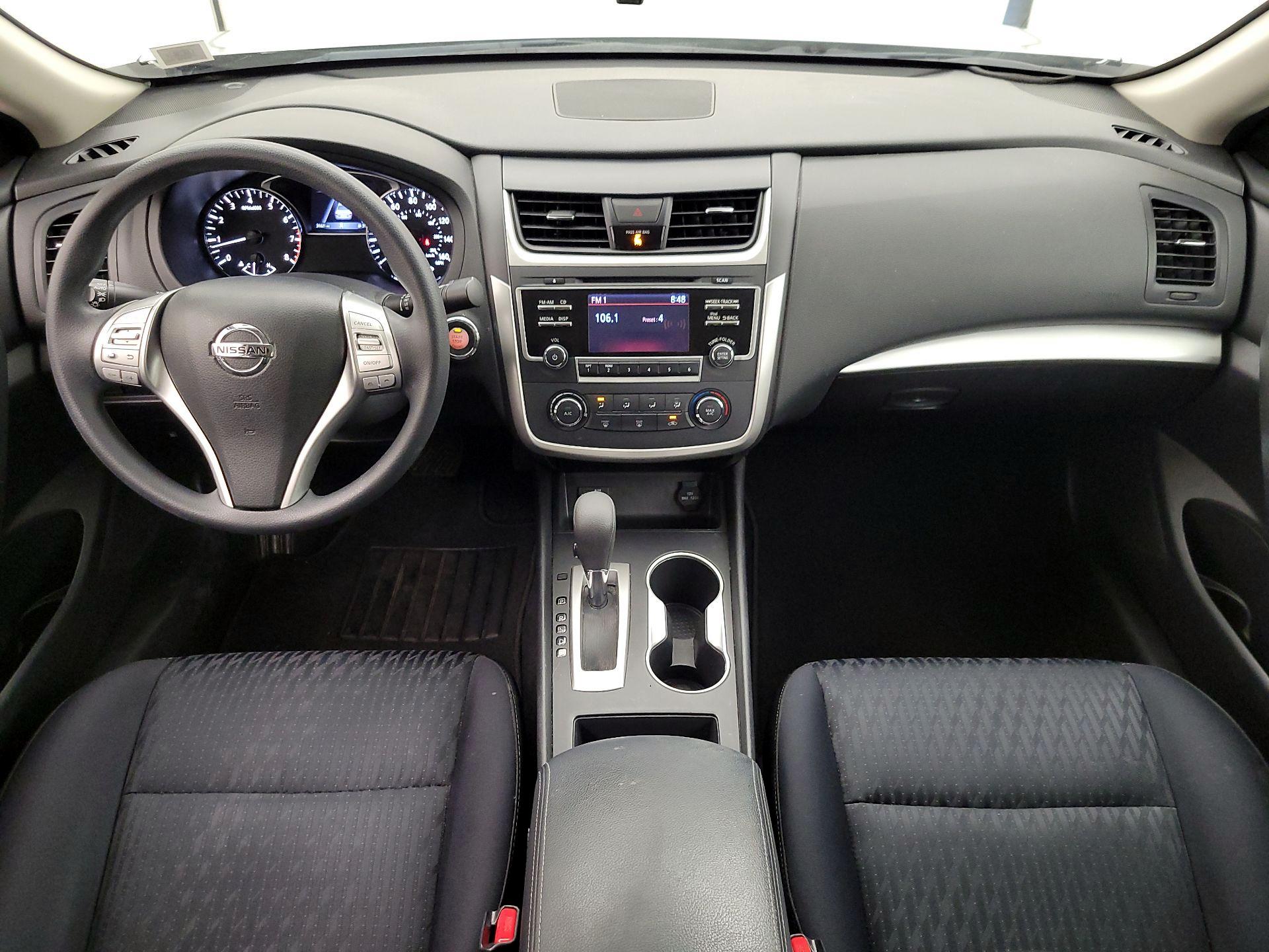 Thumbnail: 2018 Nissan Altima - 9