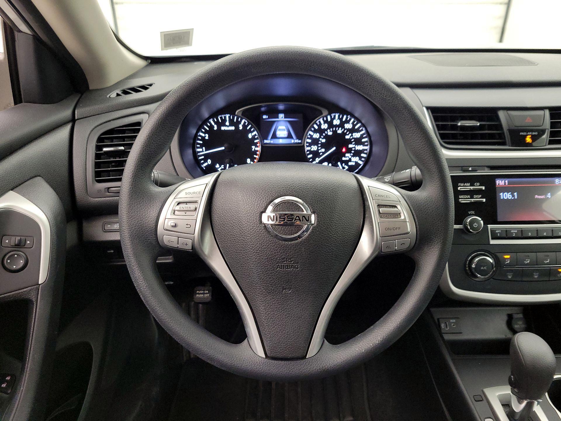 Thumbnail: 2018 Nissan Altima - 10