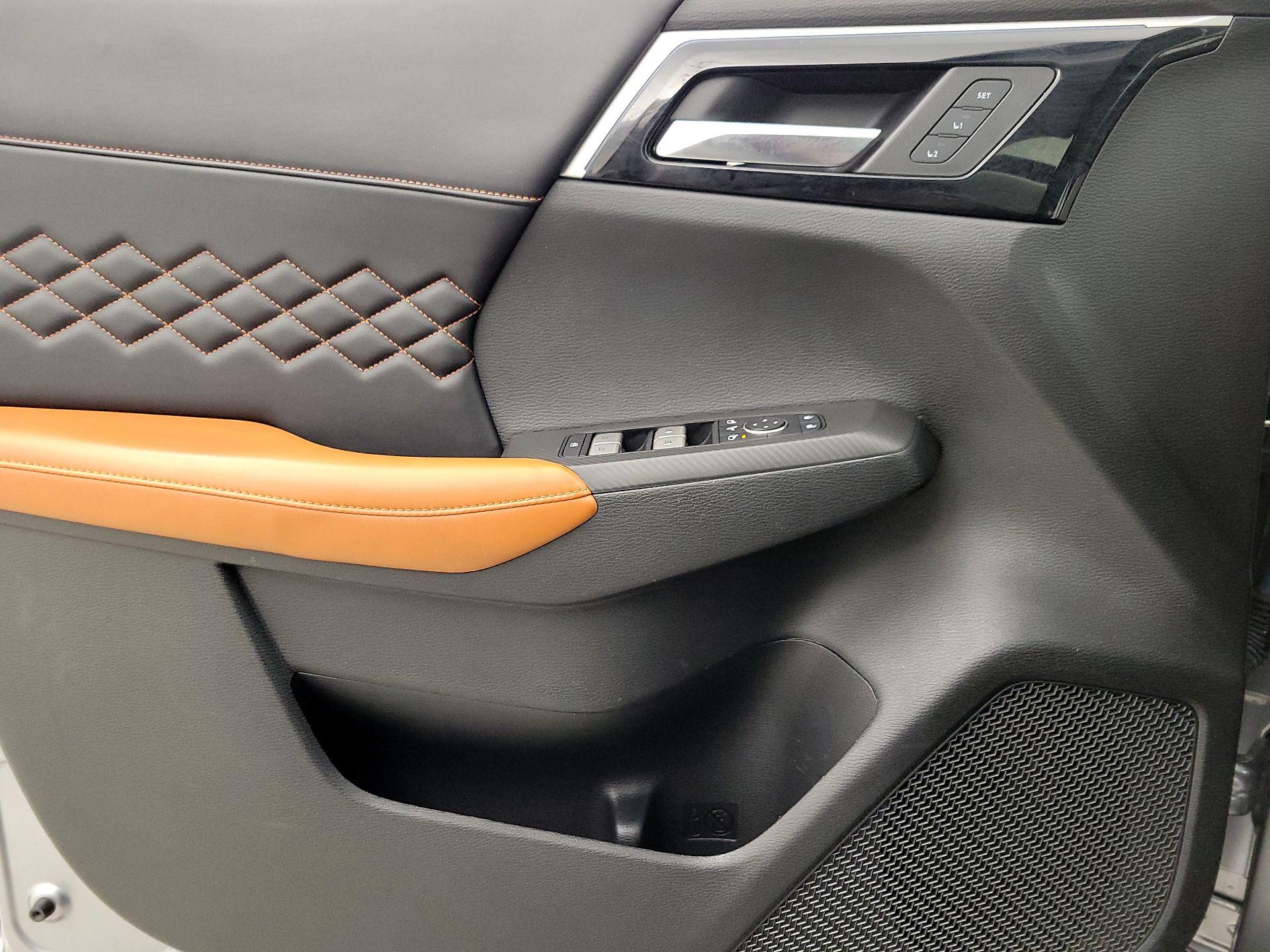 Thumbnail: 2022 Mitsubishi Outlander - 12