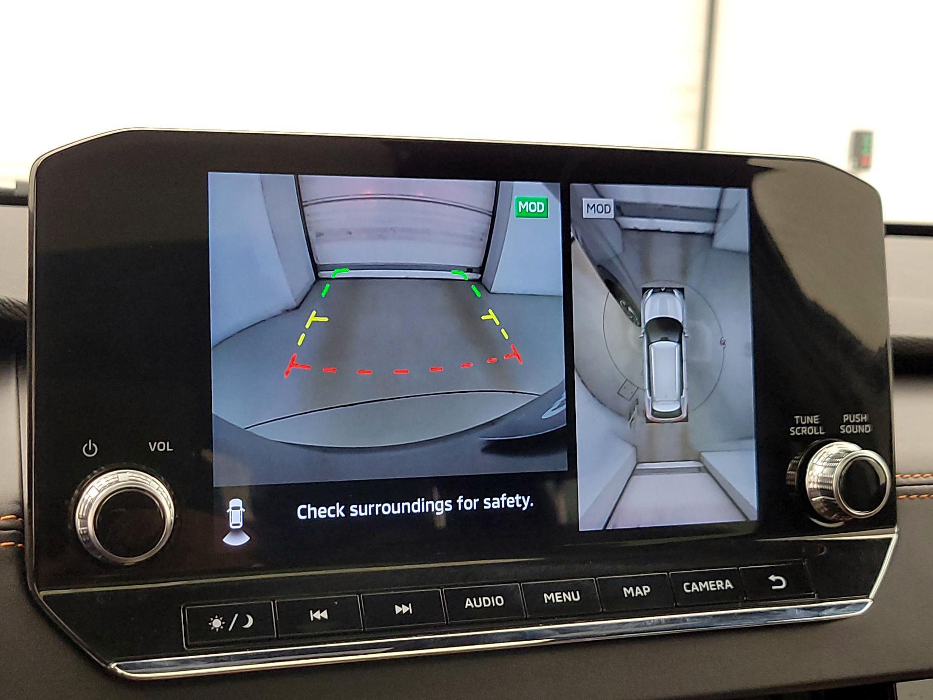 Thumbnail: 2022 Mitsubishi Outlander - 15