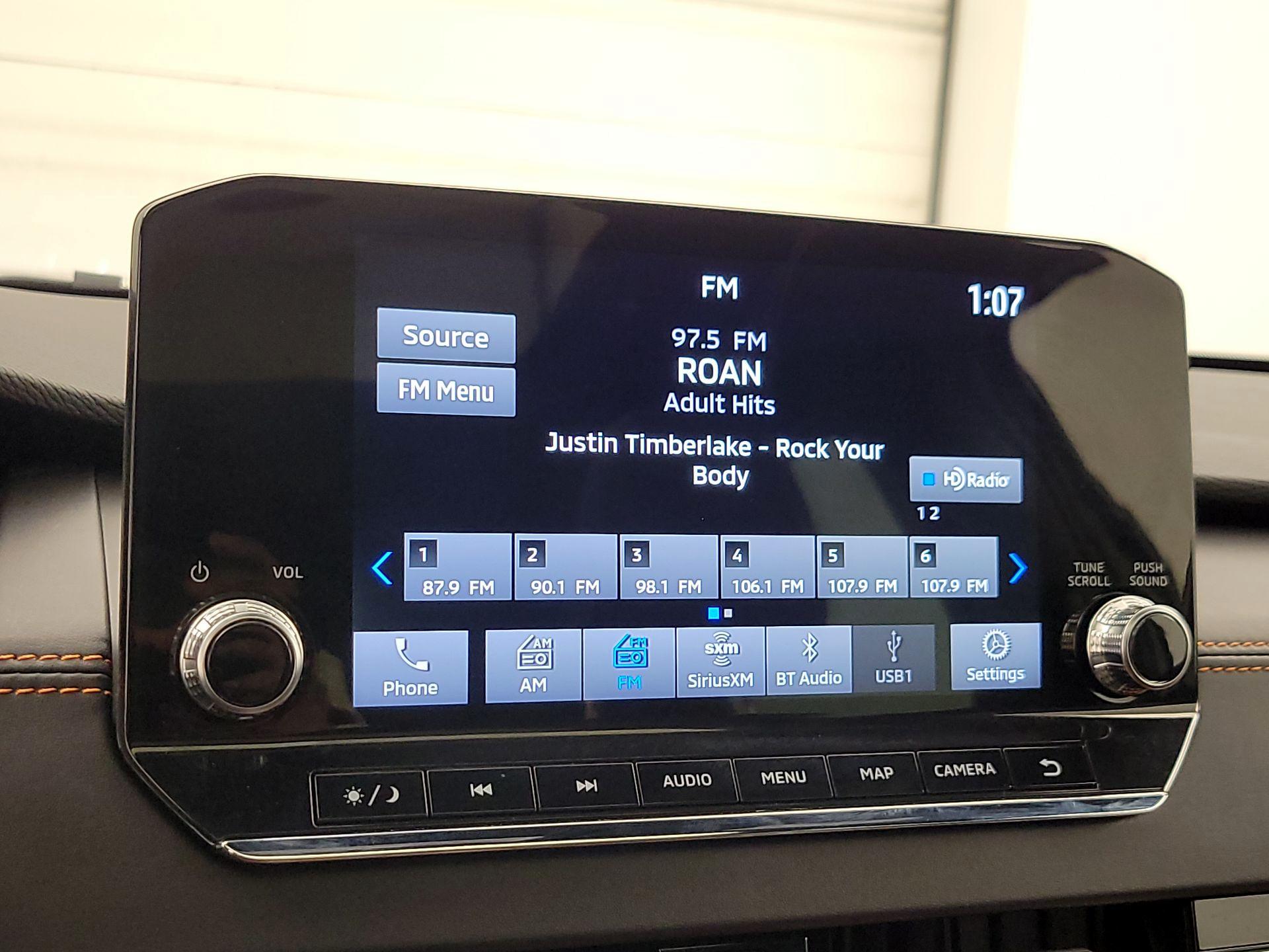 Thumbnail: 2022 Mitsubishi Outlander - 16