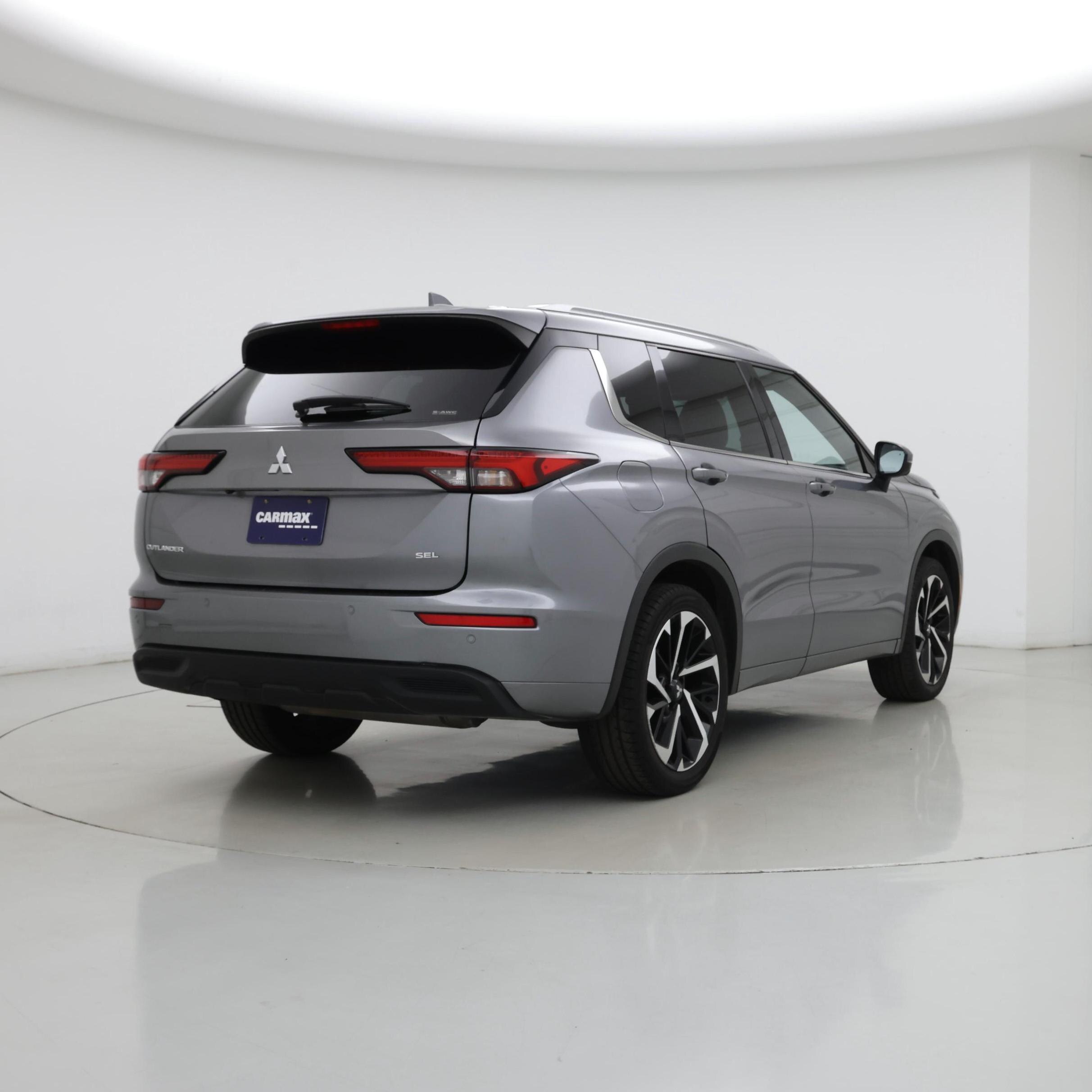 Thumbnail: 2022 Mitsubishi Outlander - 8