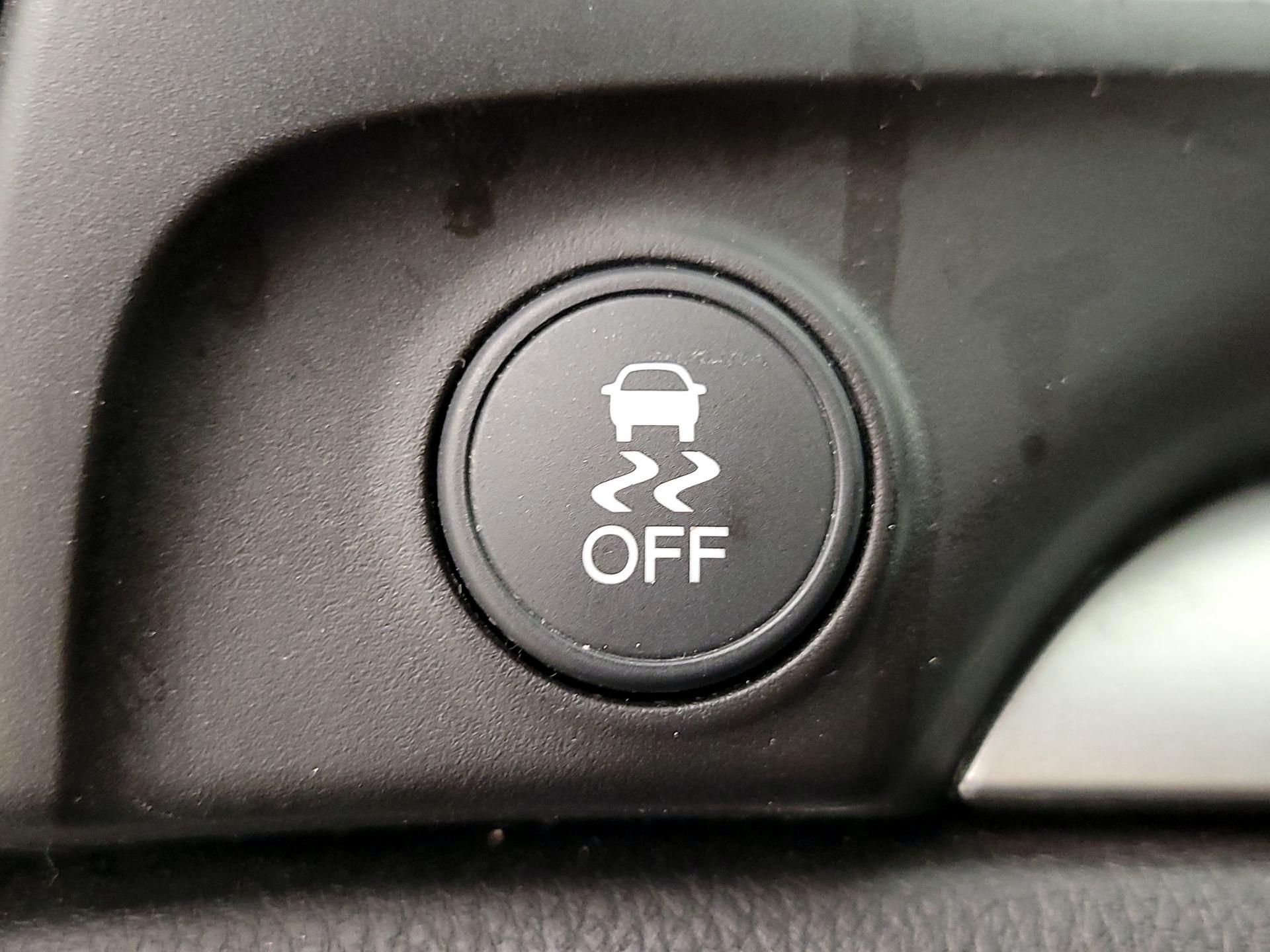 Thumbnail: 2018 Acura ILX - 13