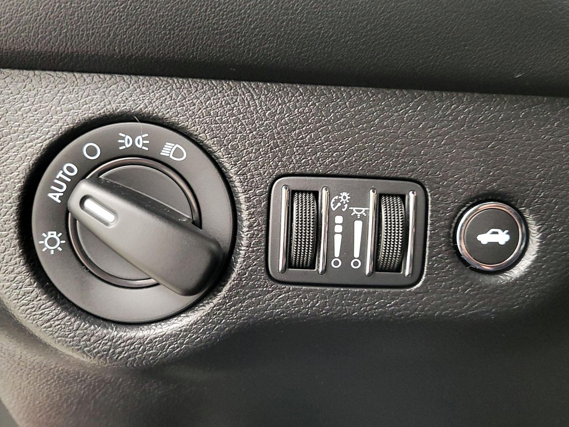 Thumbnail: 2020 Dodge Challenger - 13