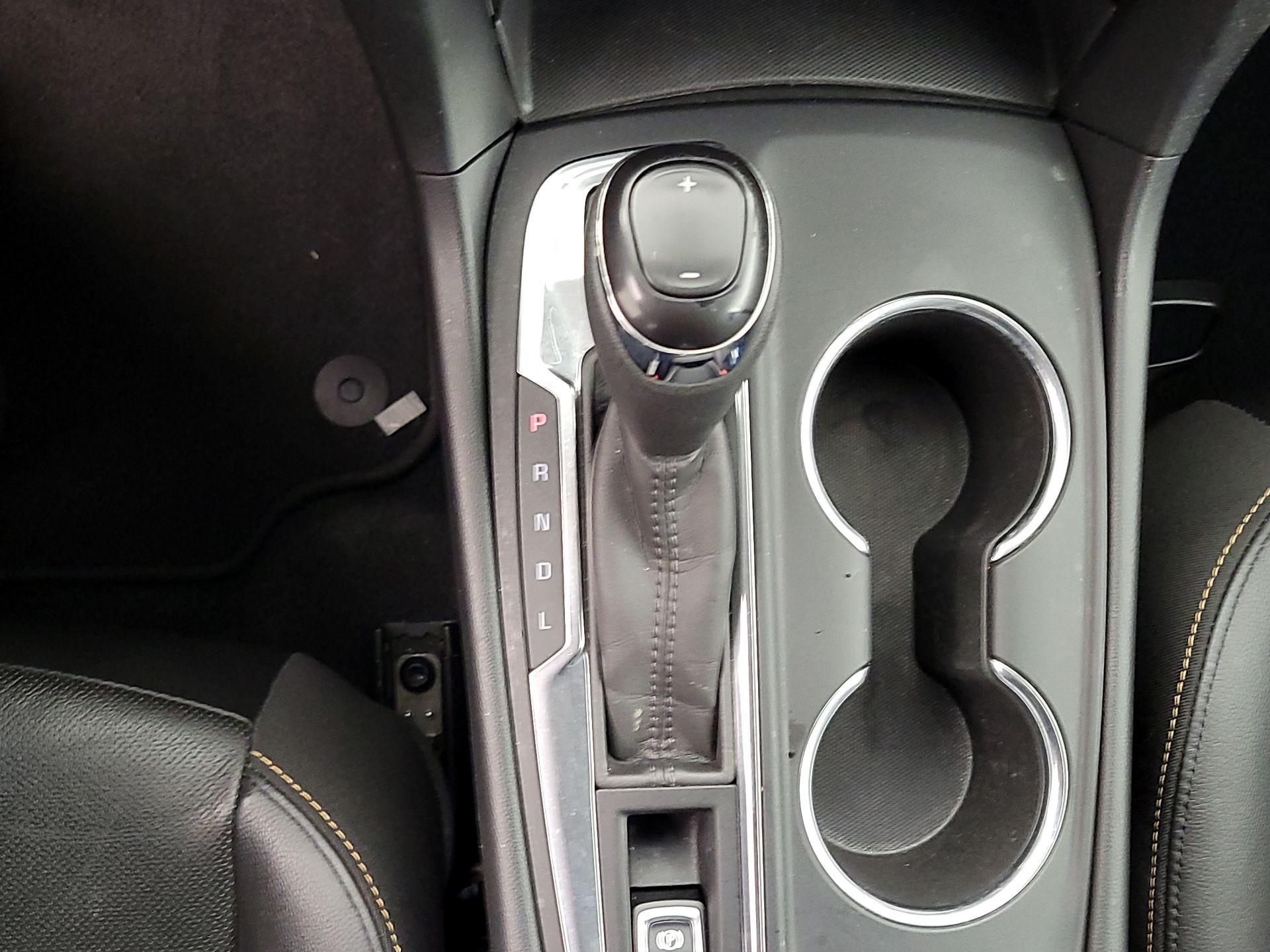 Thumbnail: 2020 Chevrolet Equinox - 18