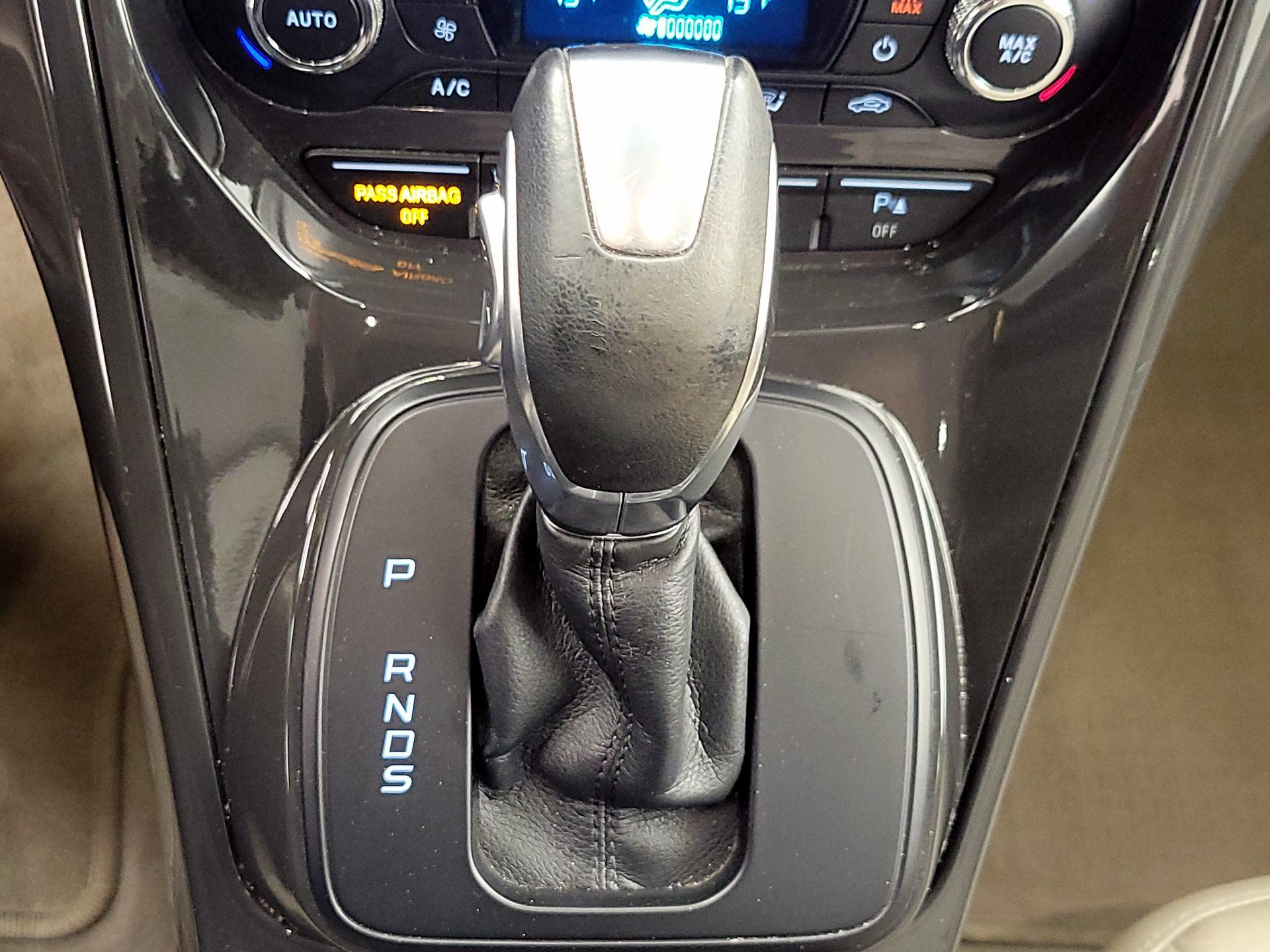 Thumbnail: 2016 Ford Escape - 18