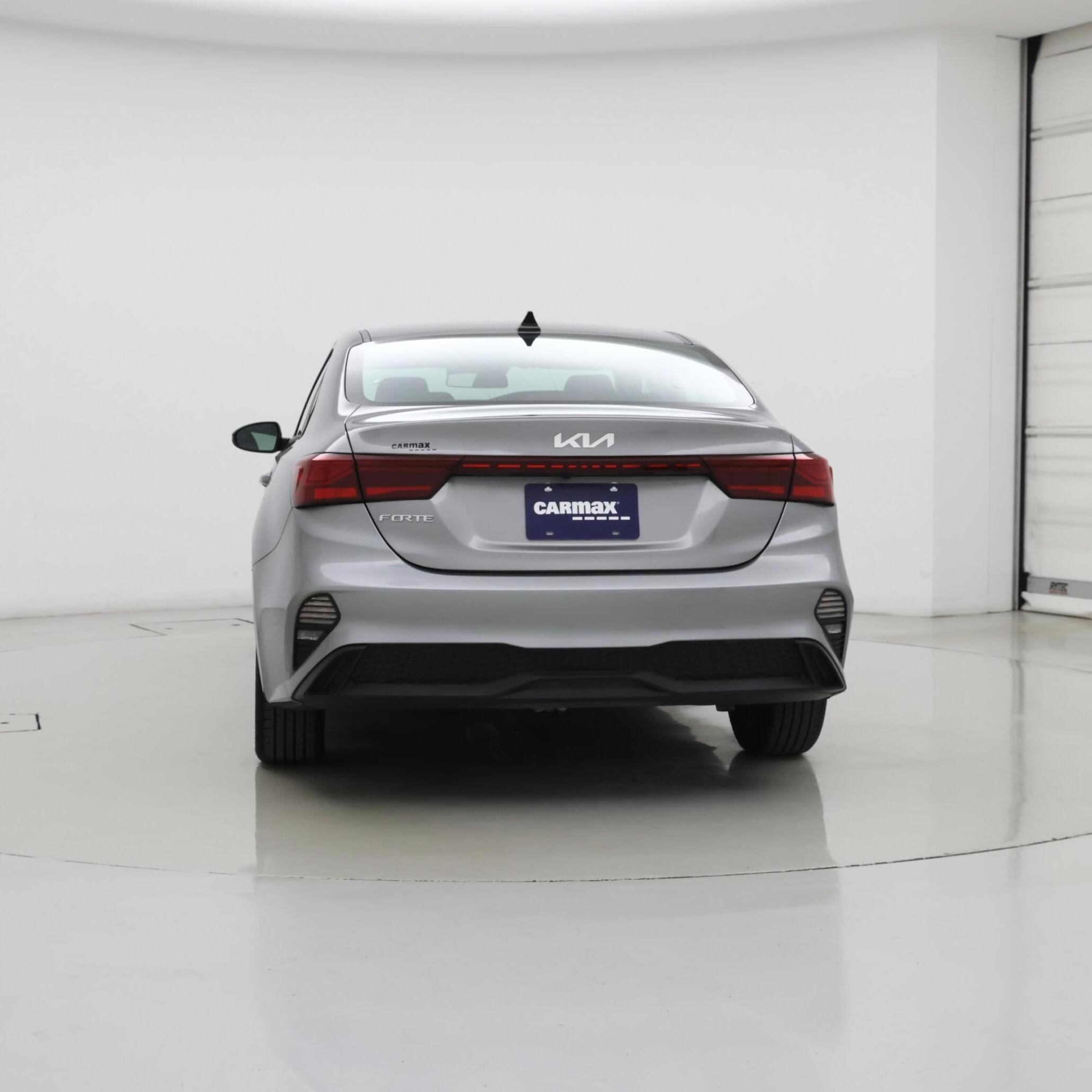 Thumbnail: 2022 Kia Forte - 6