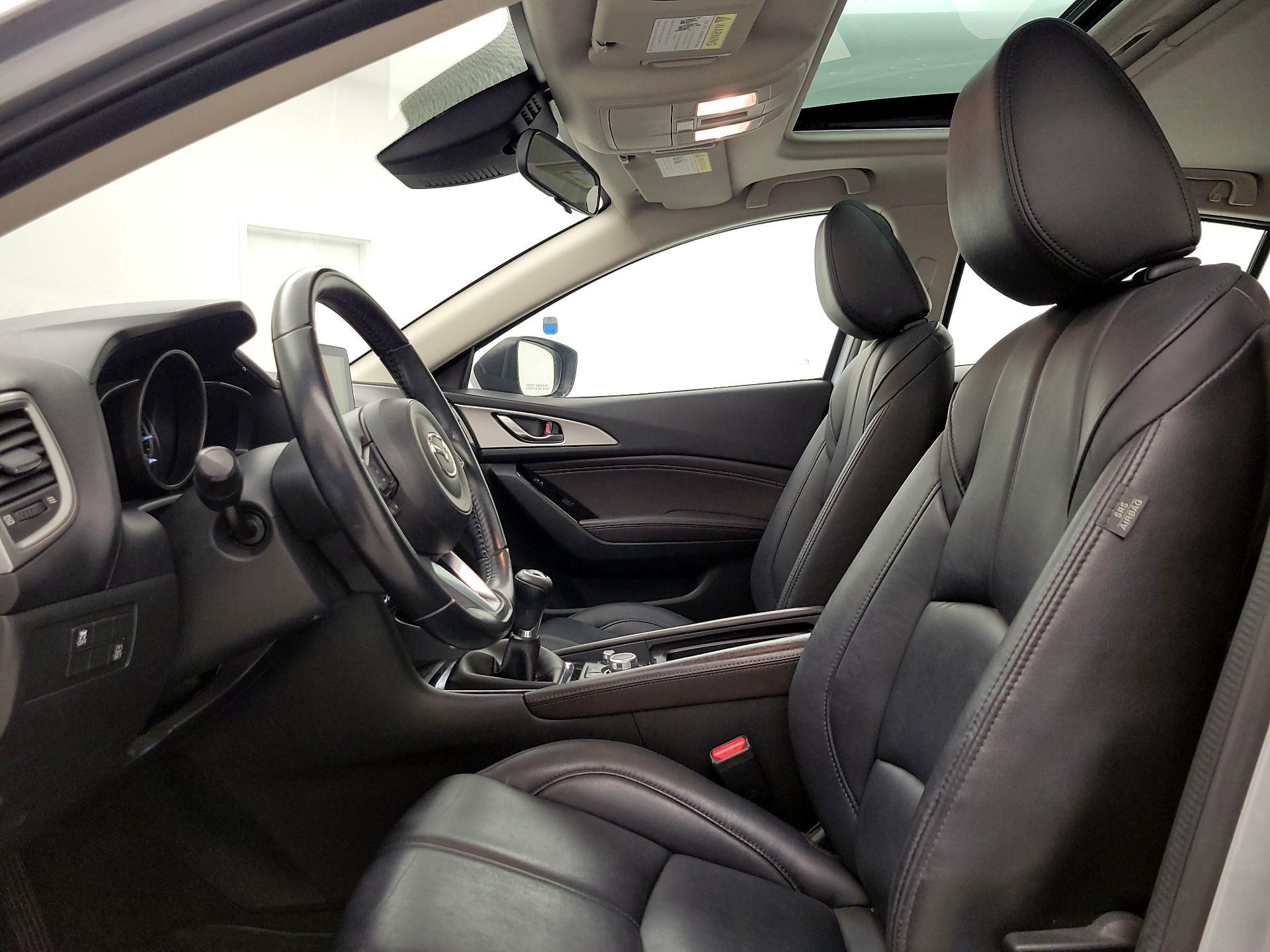 Thumbnail: 2017 Mazda Mazda3 - 11