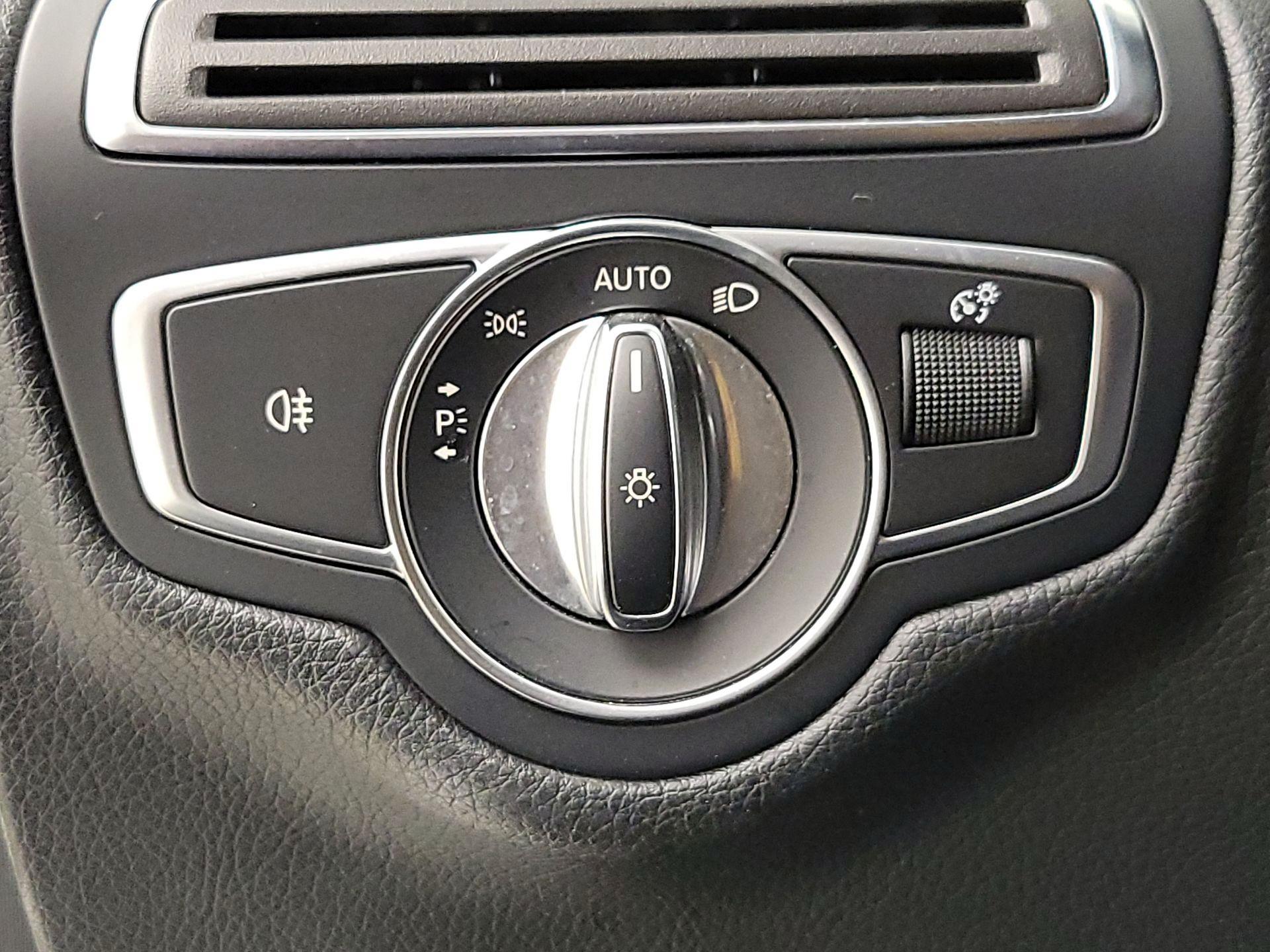 Thumbnail: 2018 Mercedes-Benz GLC - 13