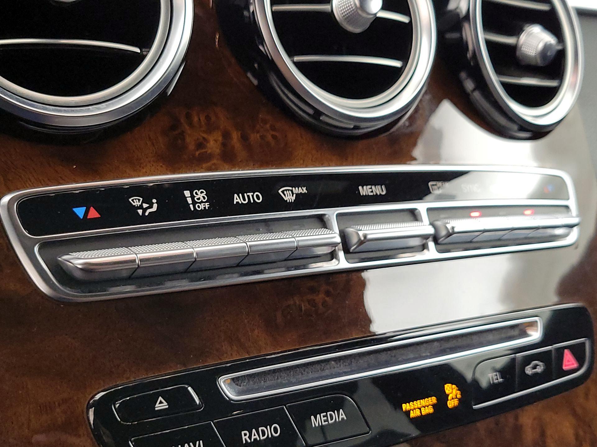 Thumbnail: 2018 Mercedes-Benz GLC - 16