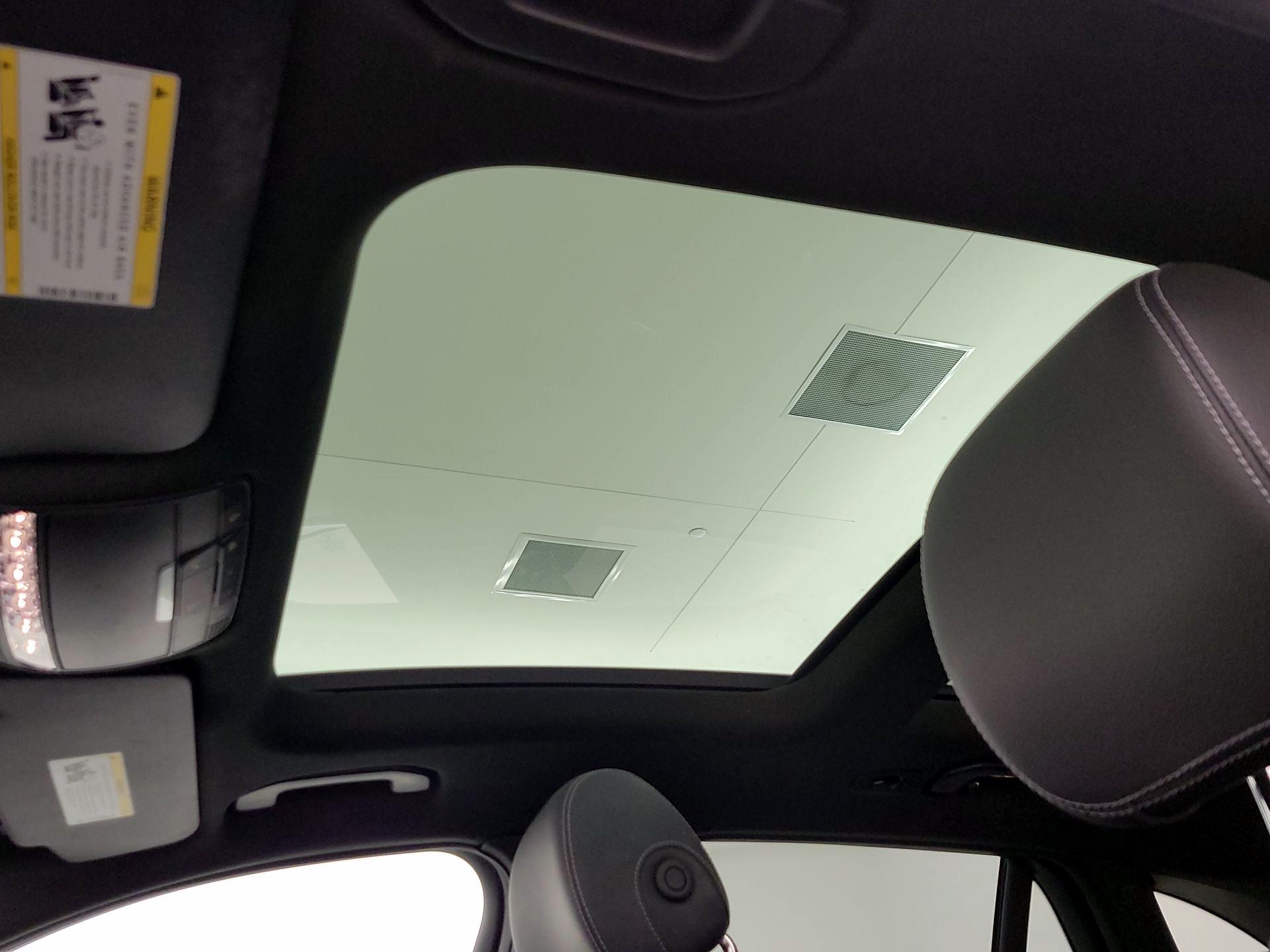 Thumbnail: 2018 Mercedes-Benz GLC - 19