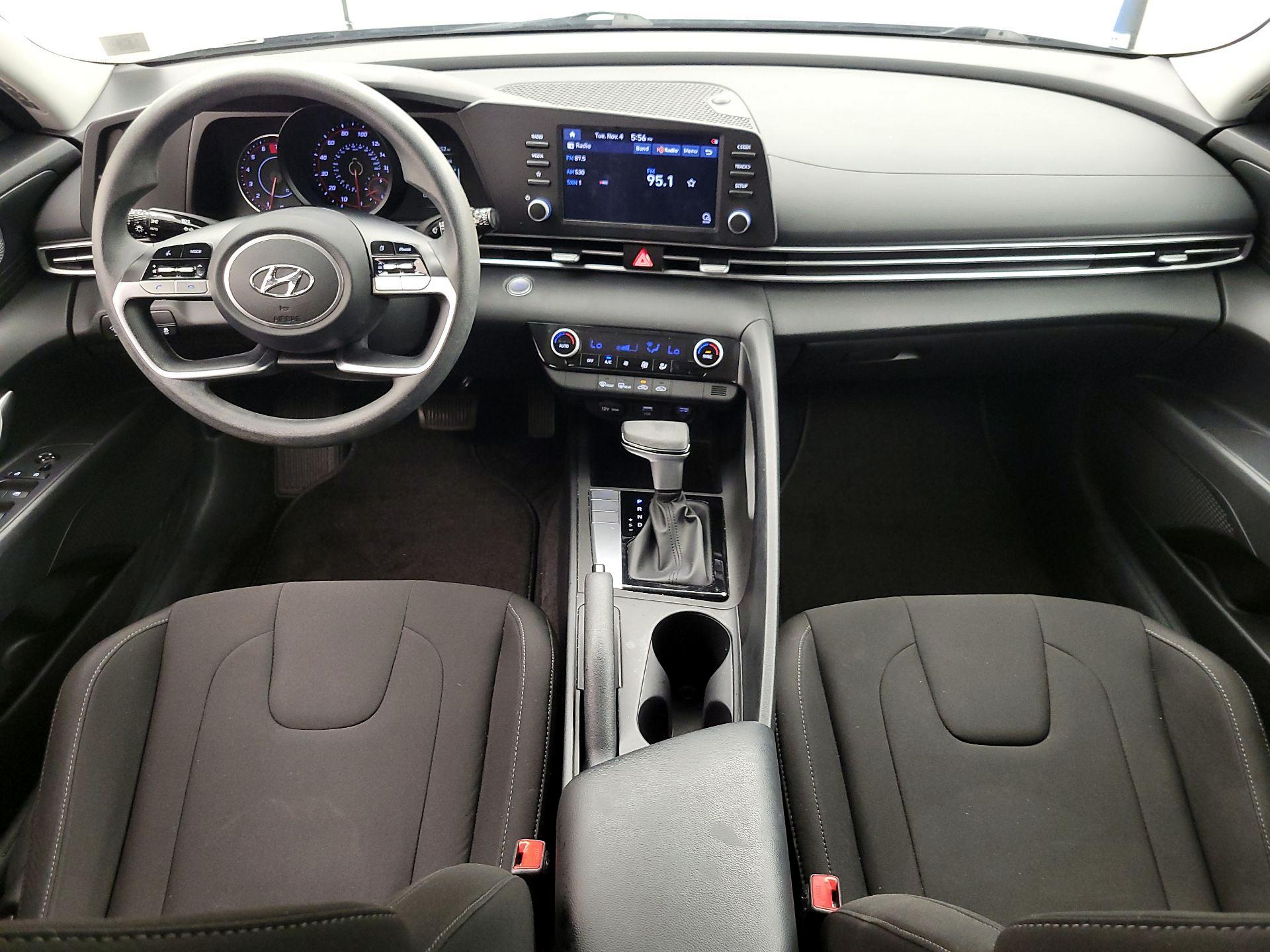 Thumbnail: 2022 Hyundai Elantra - 9