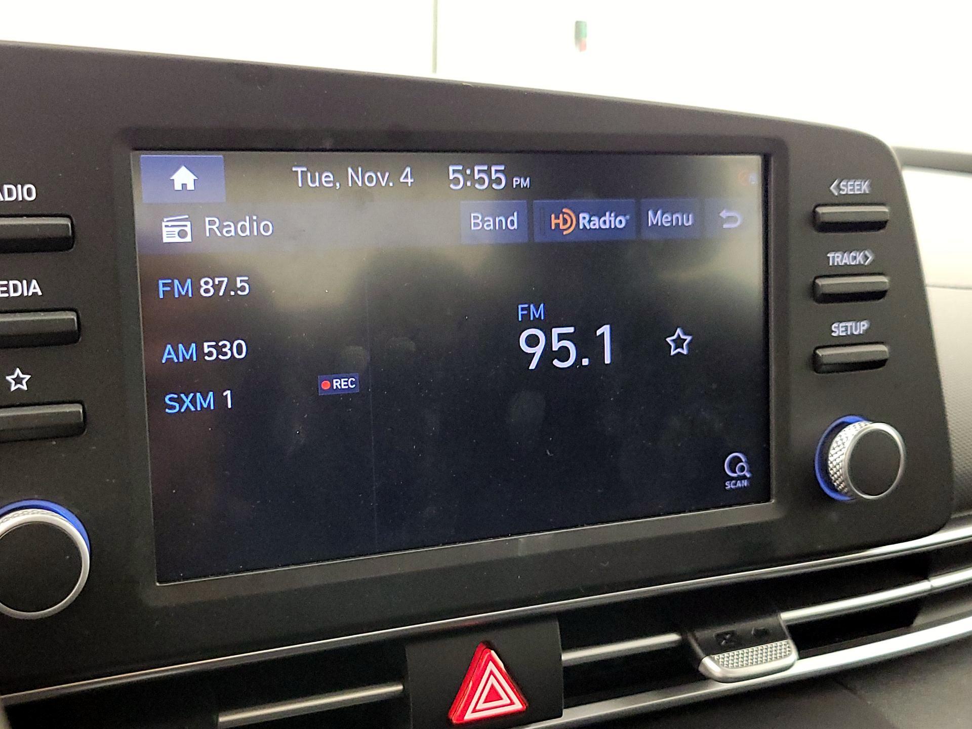 Thumbnail: 2022 Hyundai Elantra - 15