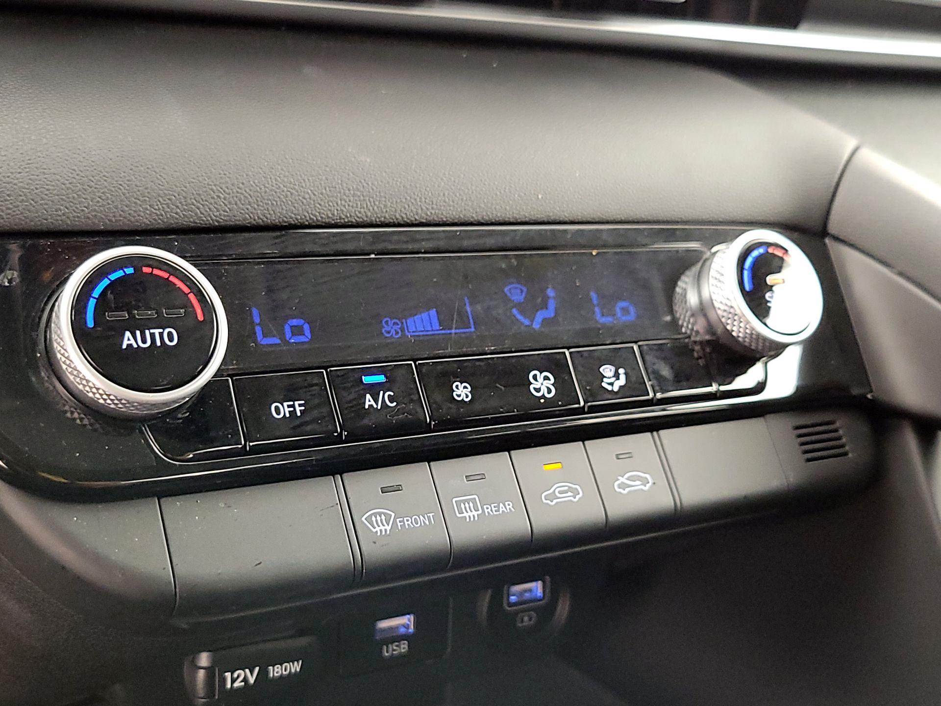 Thumbnail: 2022 Hyundai Elantra - 16