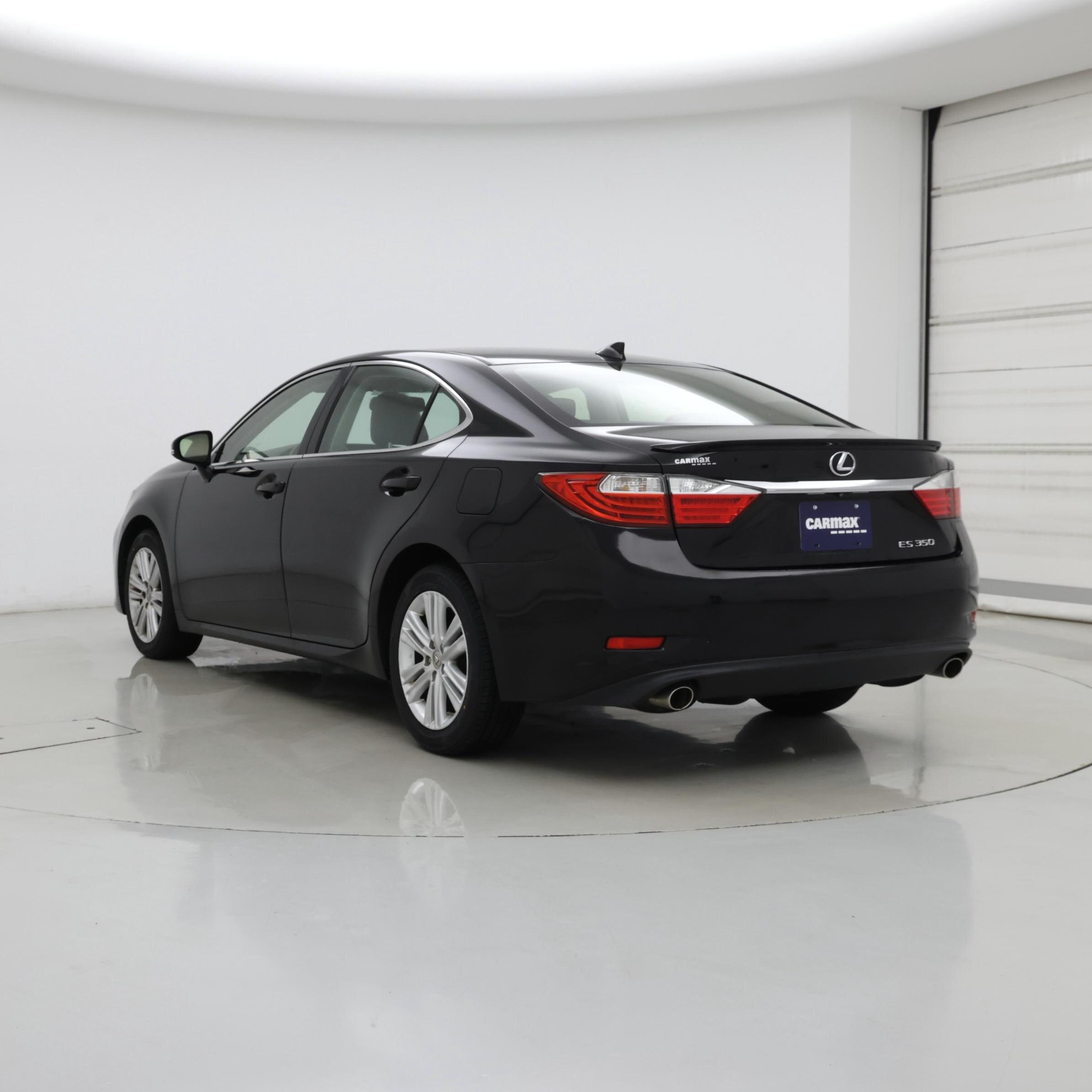 Thumbnail: 2015 Lexus ES - 2