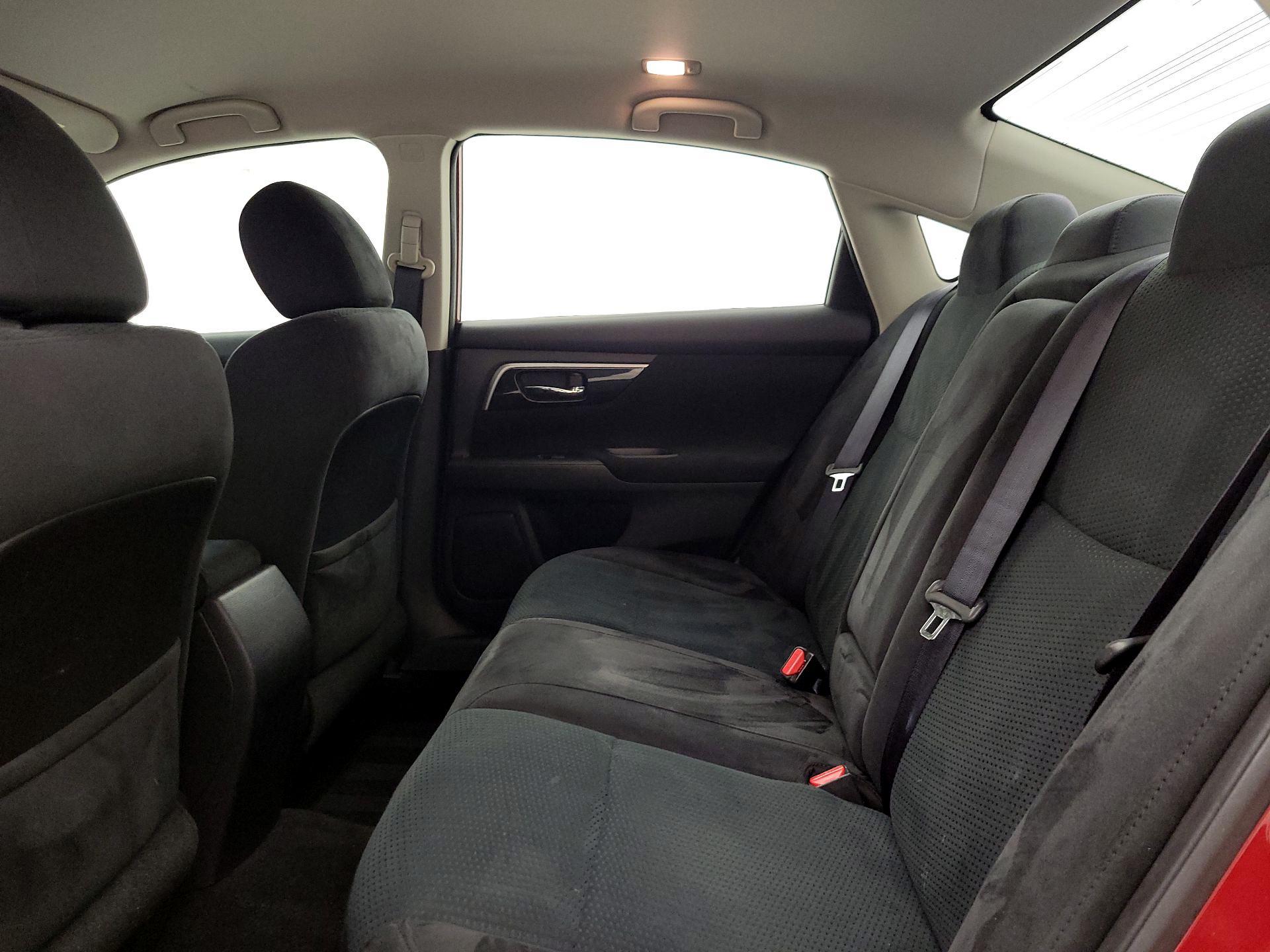 Thumbnail: 2014 Nissan Altima - 18