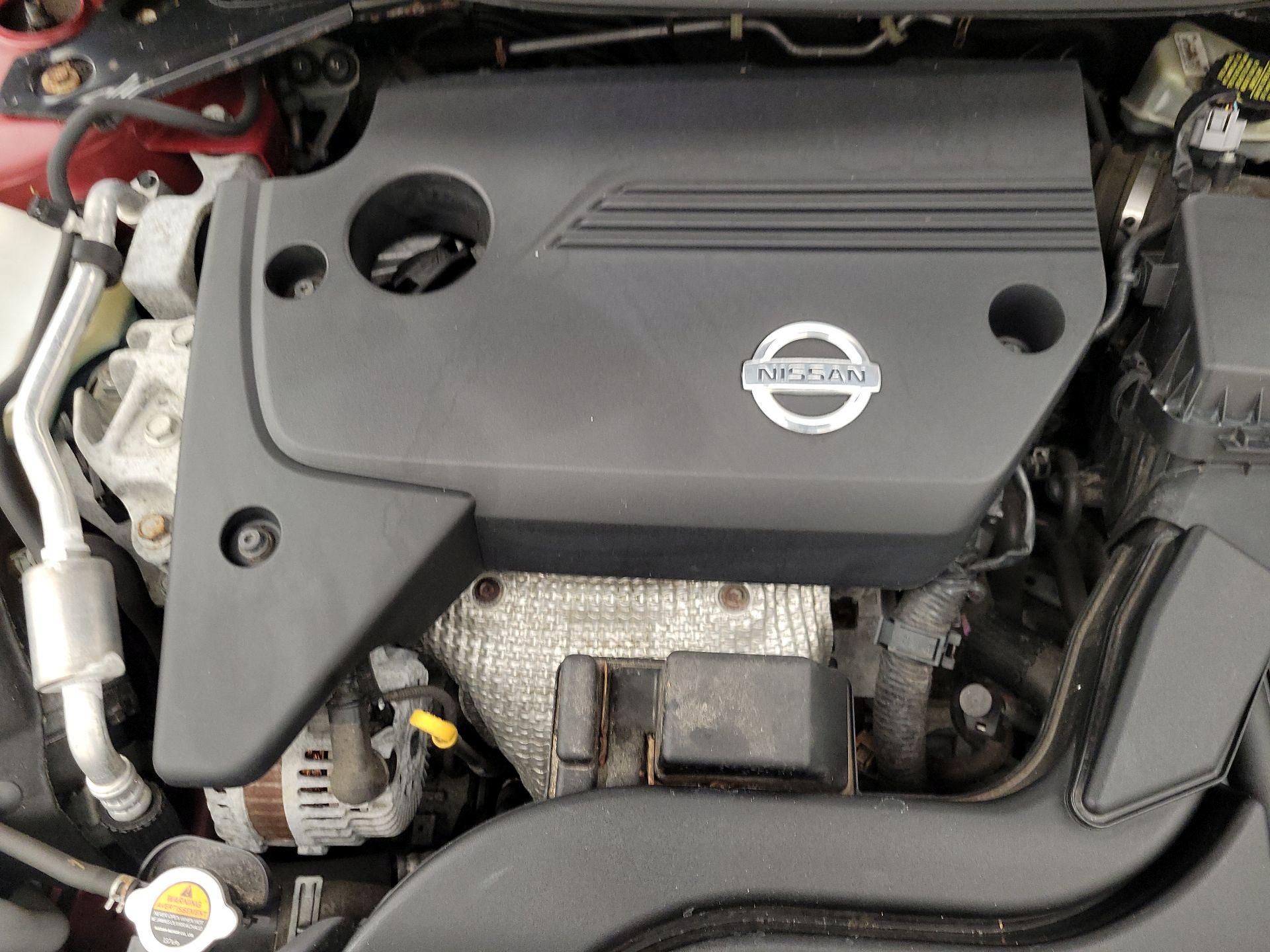 Thumbnail: 2014 Nissan Altima - 20