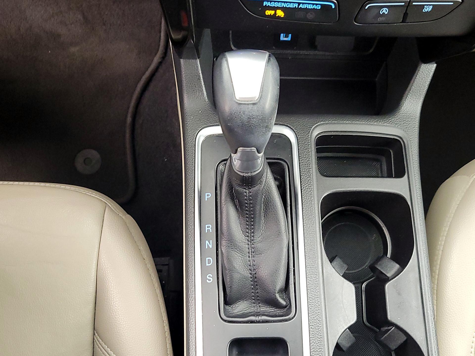 Thumbnail: 2017 Ford Escape - 18