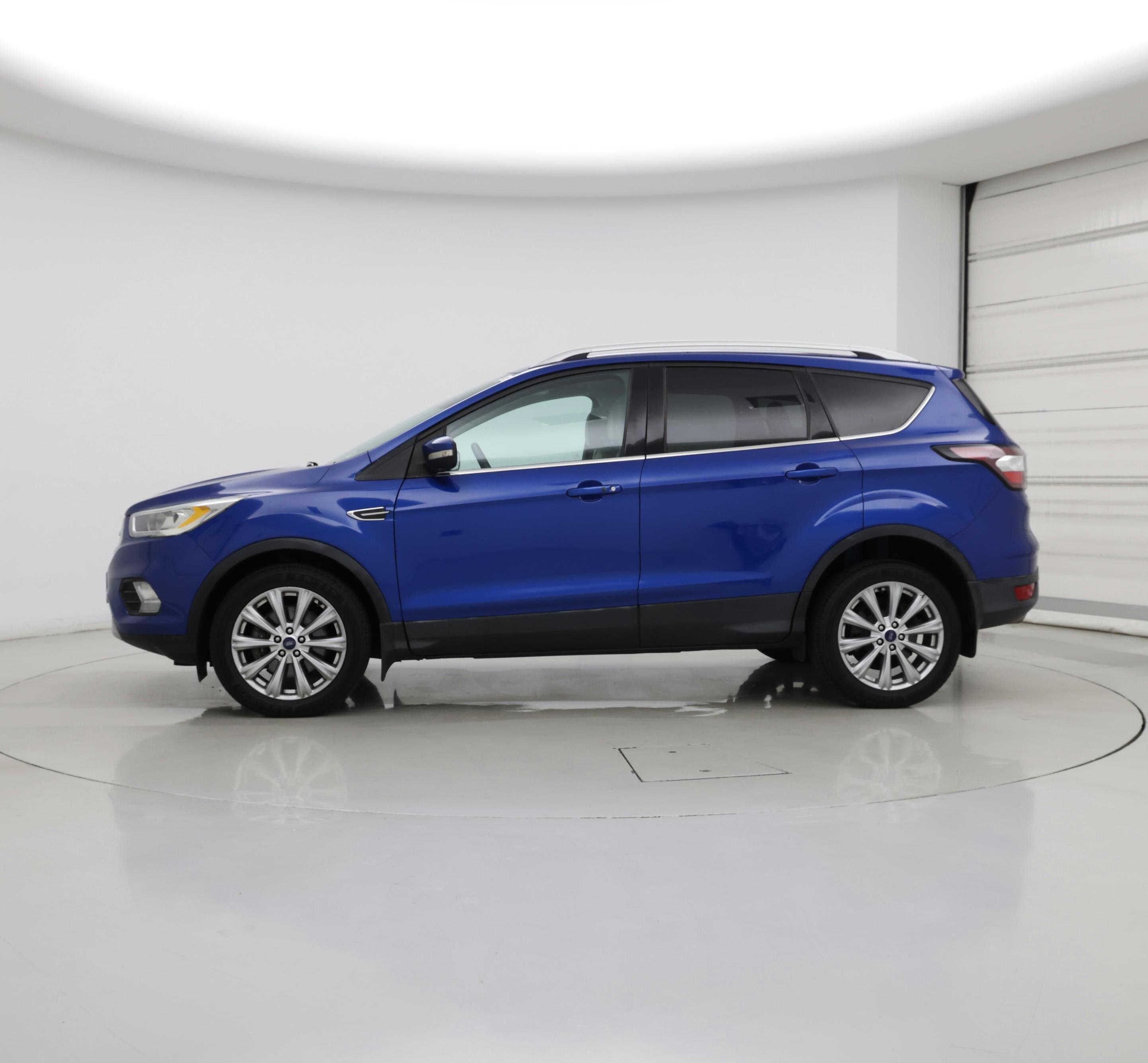 Thumbnail: 2017 Ford Escape - 3