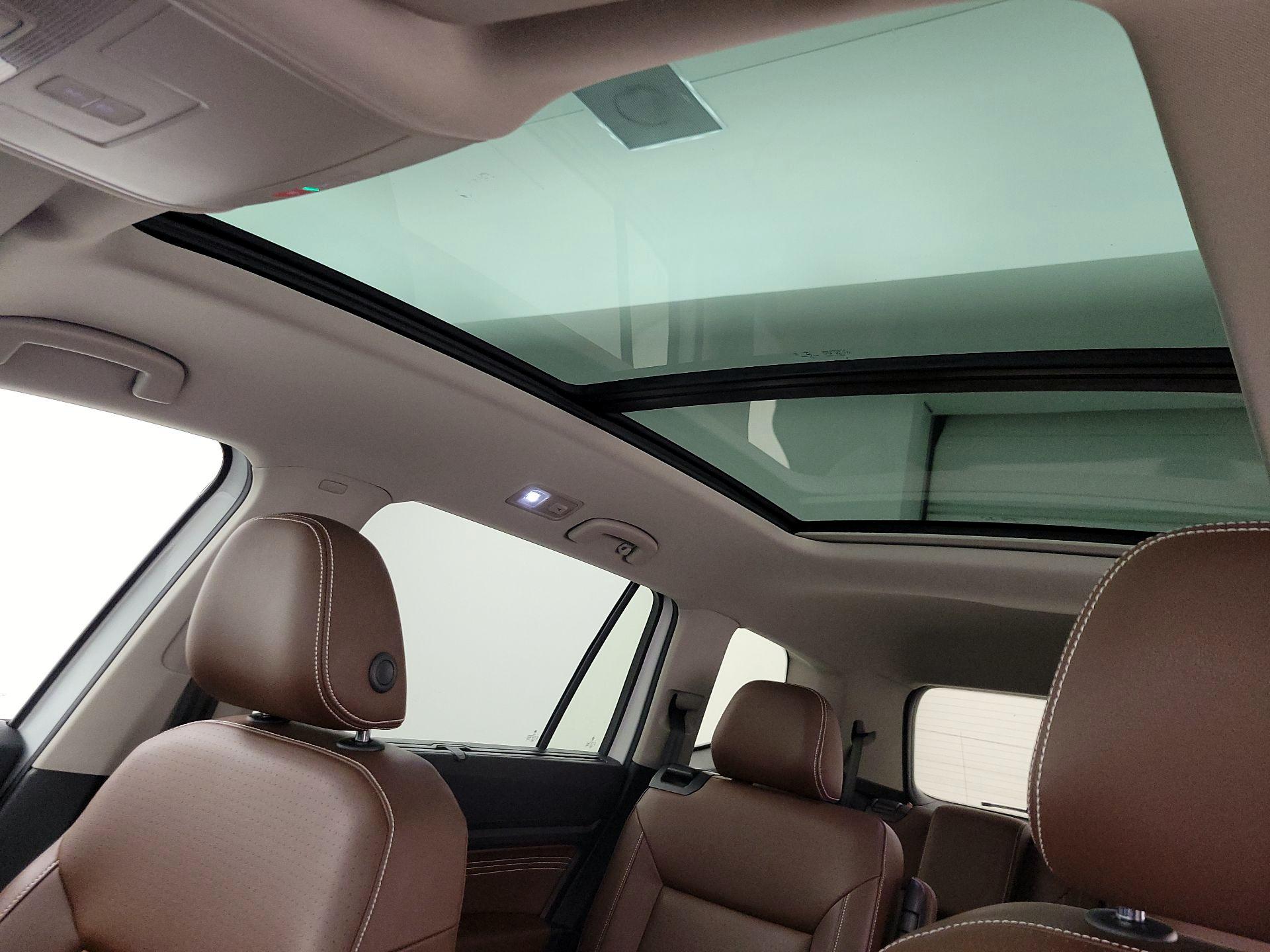 Thumbnail: 2022 Volkswagen Atlas - 19