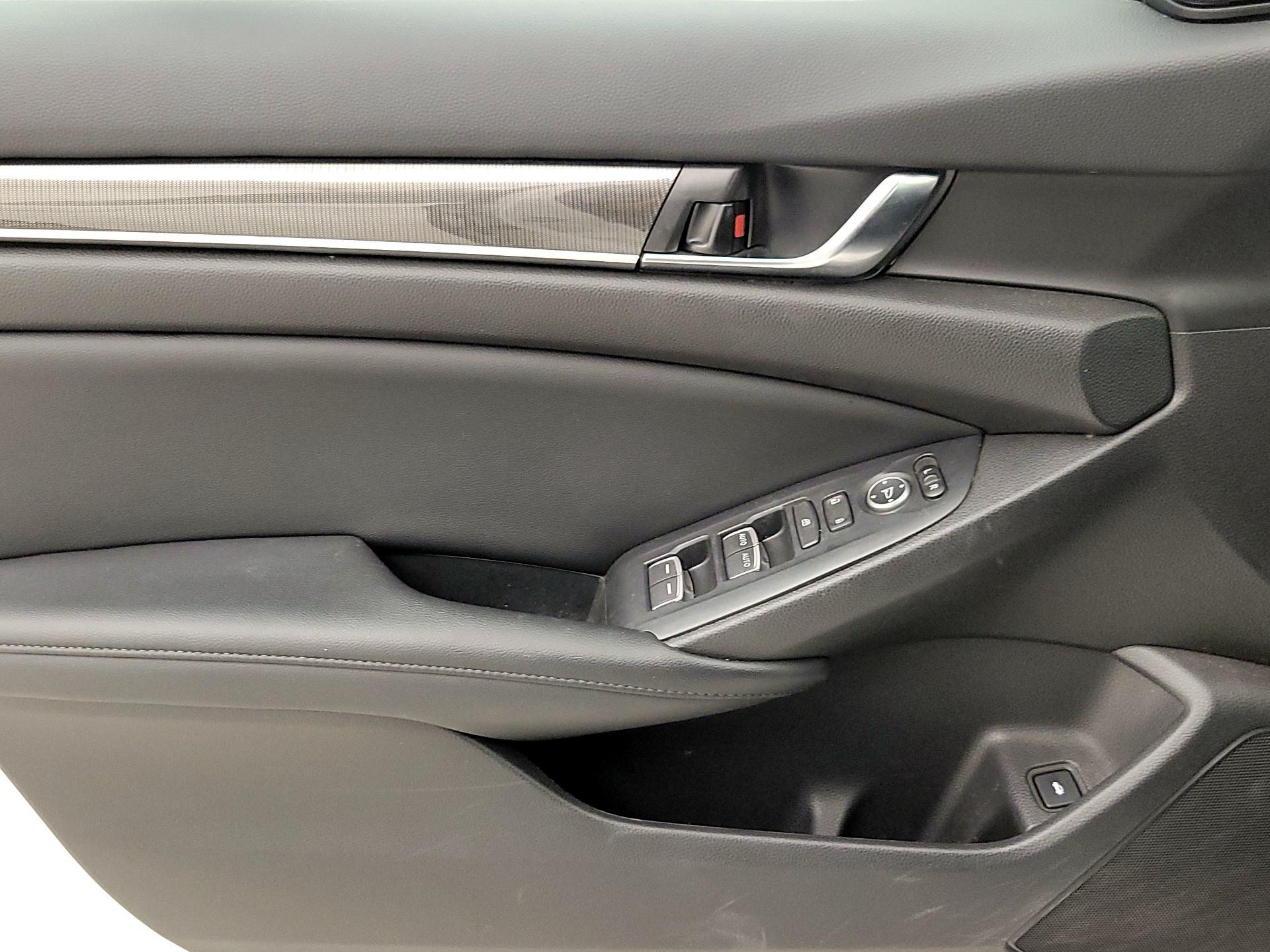 Thumbnail: 2022 Honda Accord - 12