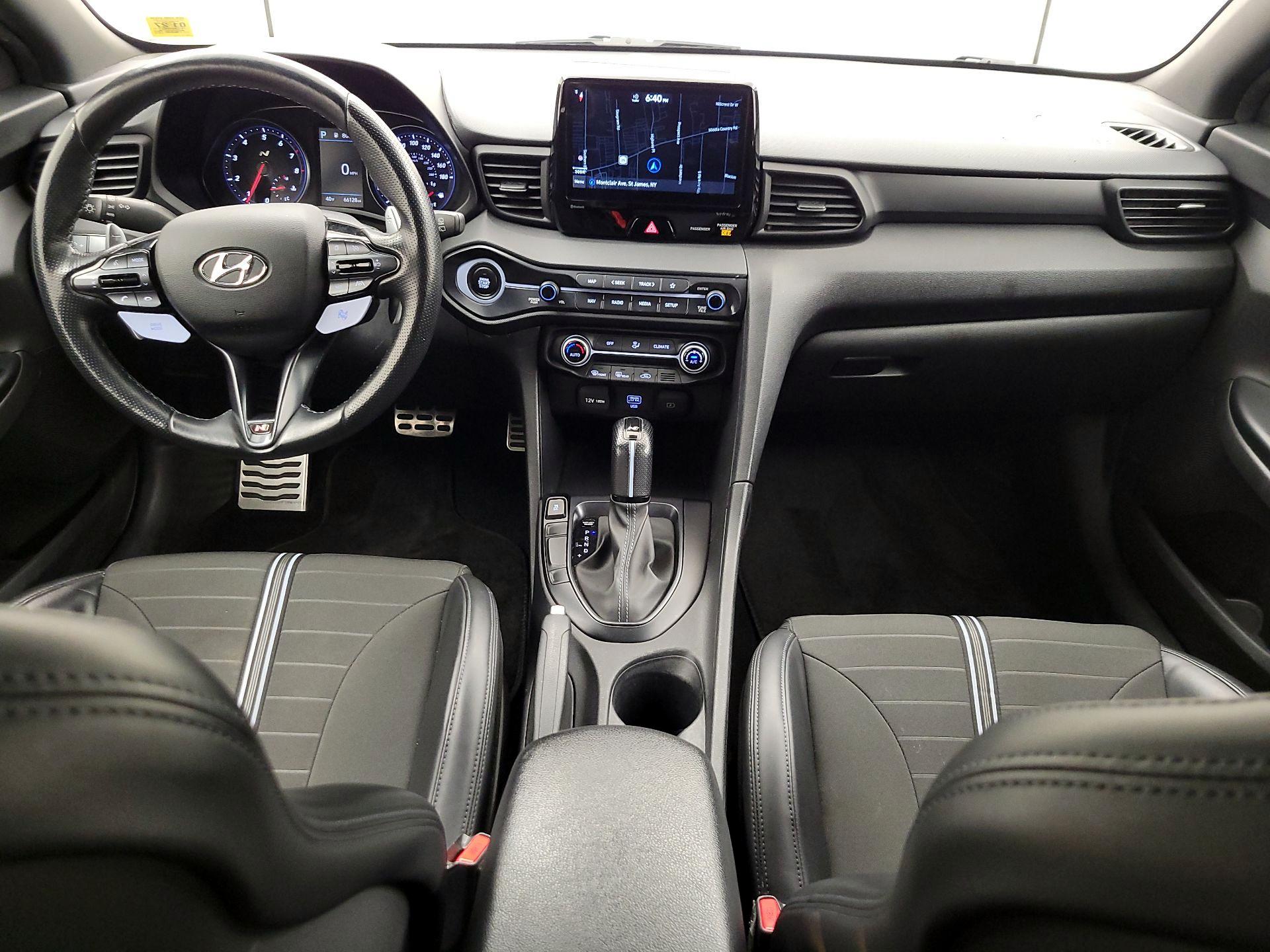 Thumbnail: 2022 Hyundai Veloster - 9