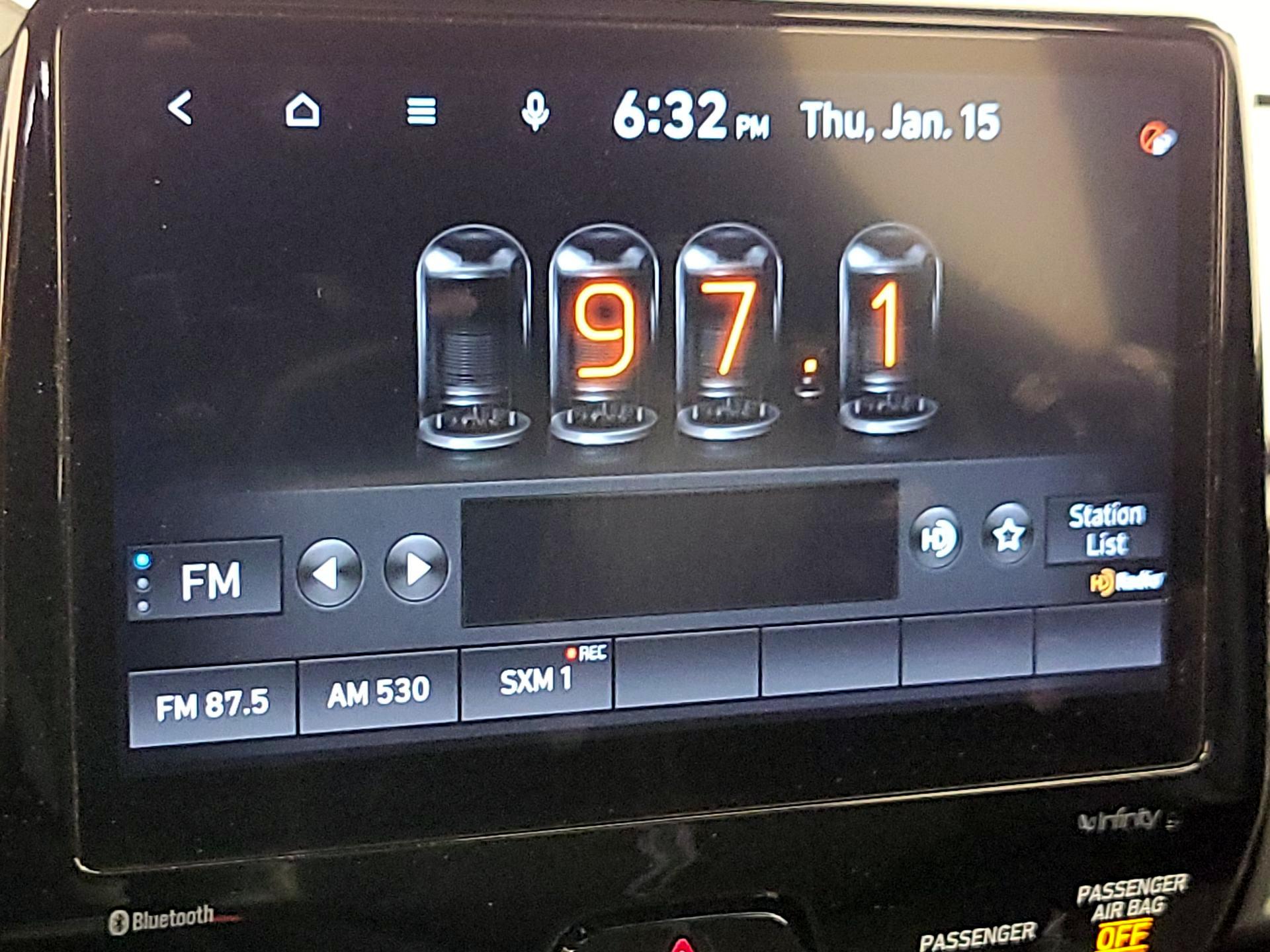 Thumbnail: 2022 Hyundai Veloster - 16