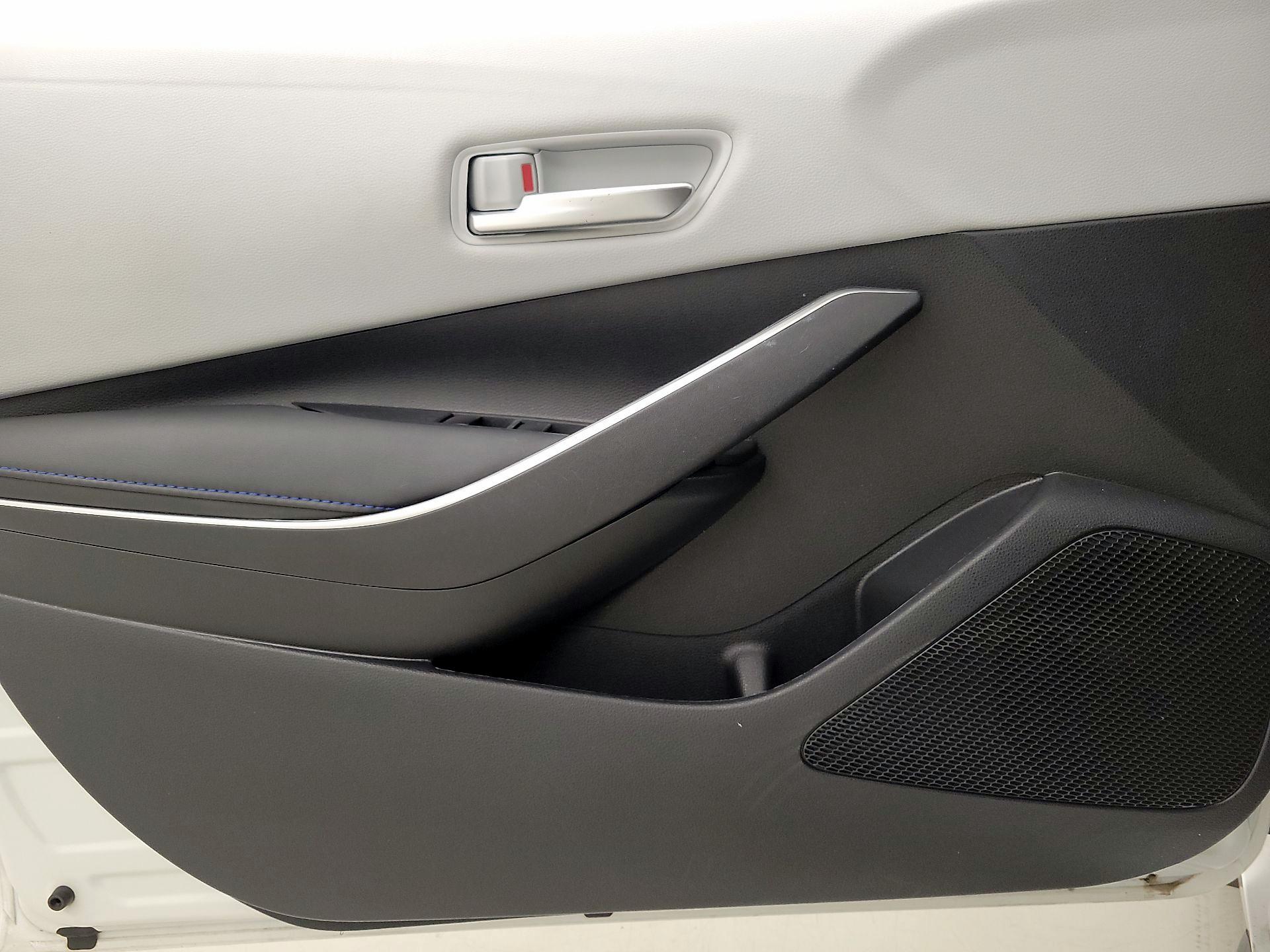 Thumbnail: 2021 Toyota Corolla - 12