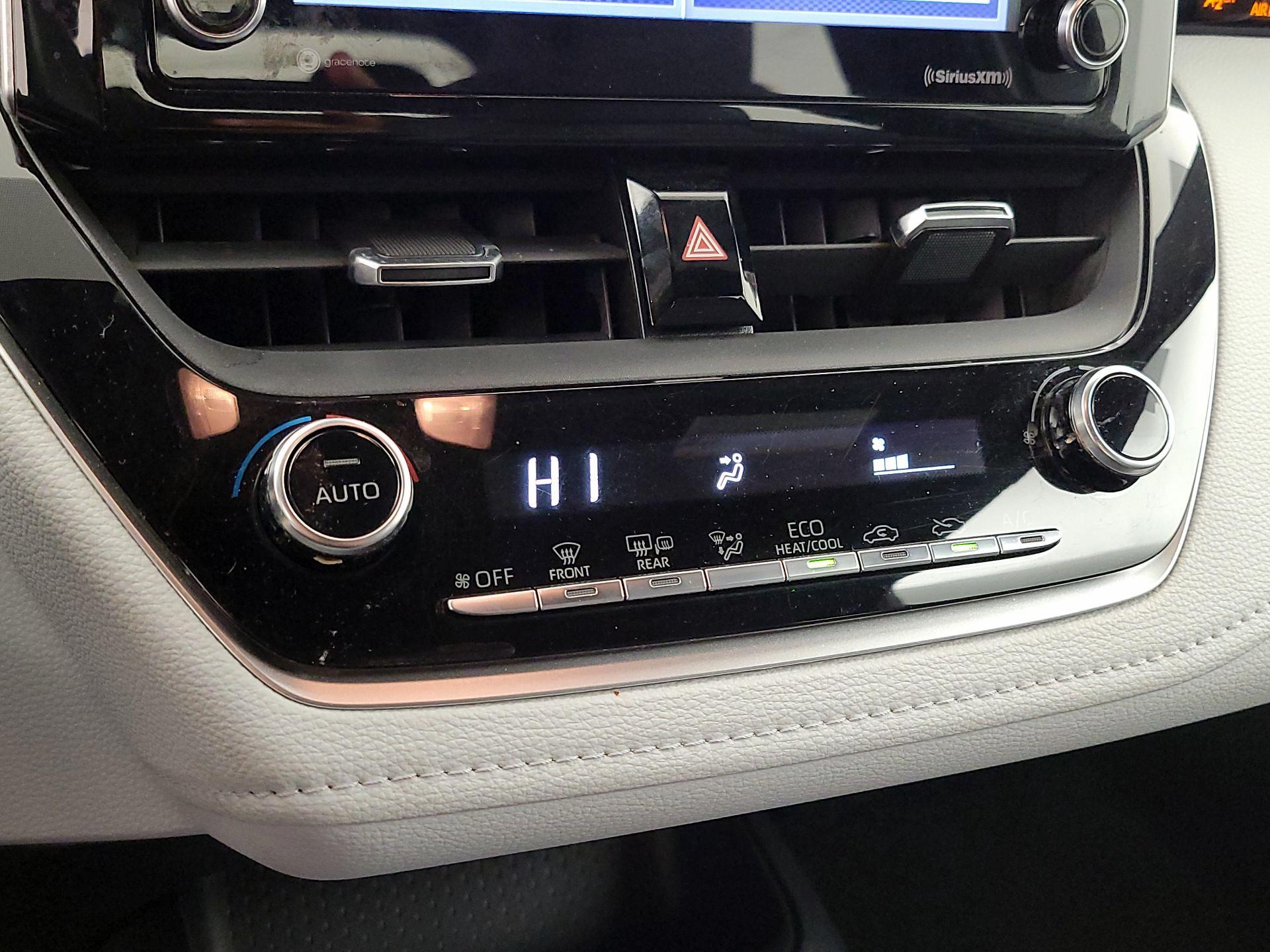 Thumbnail: 2021 Toyota Corolla - 16