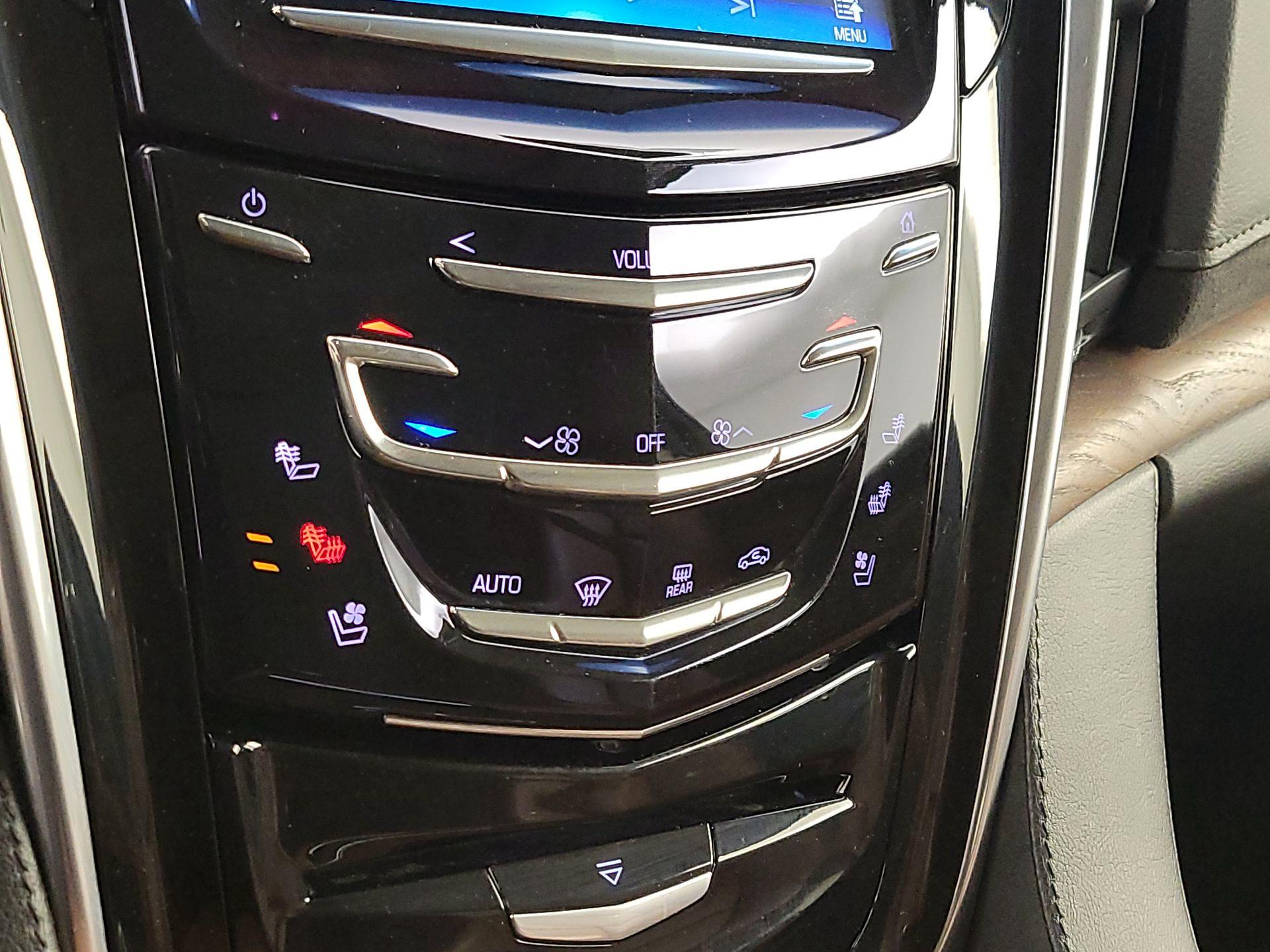 Thumbnail: 2018 Cadillac Escalade - 17