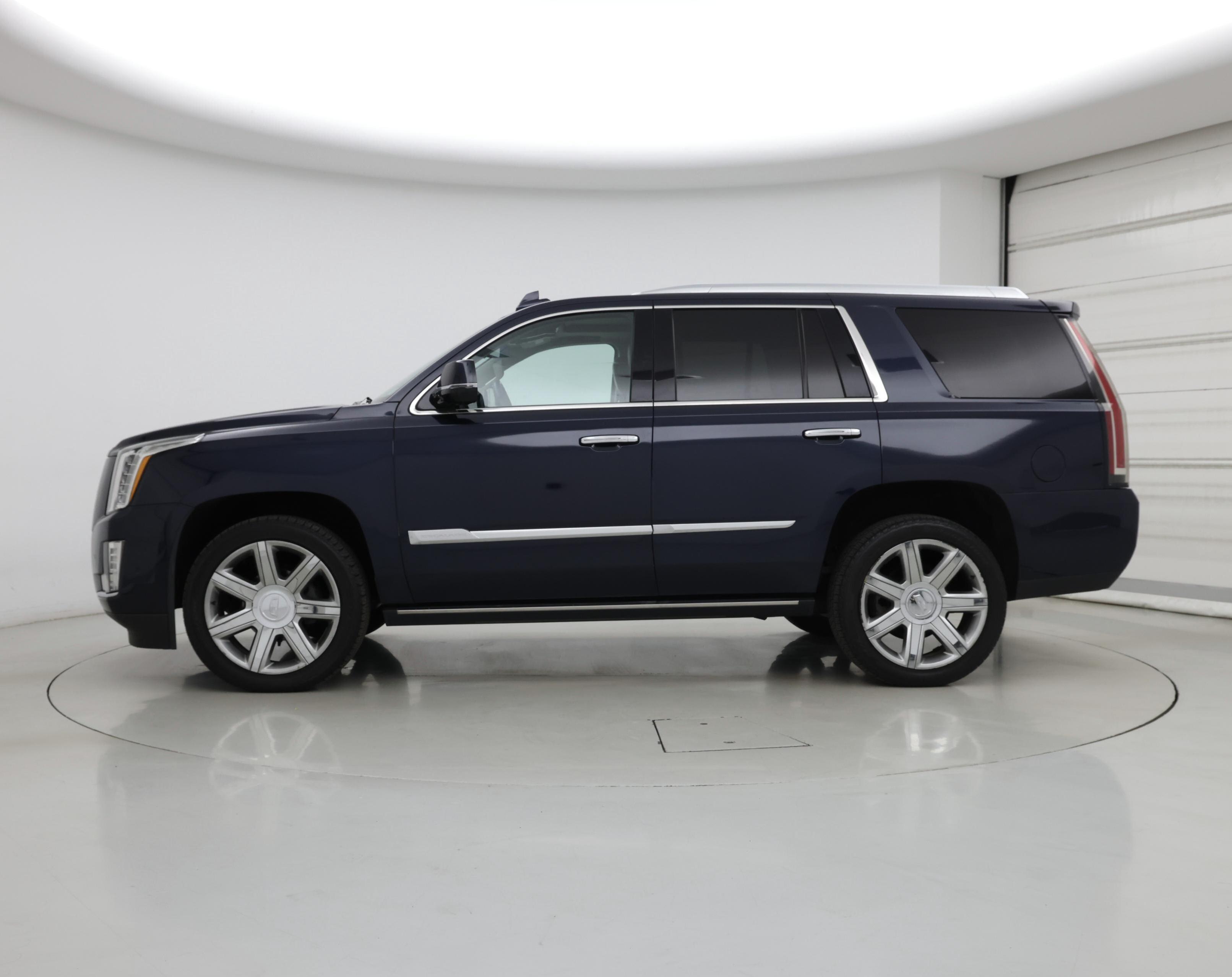 Thumbnail: 2018 Cadillac Escalade - 3