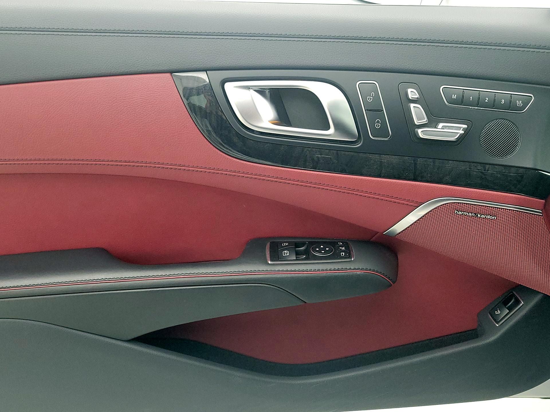 Thumbnail: 2017 Mercedes-Benz SL-Class - 12