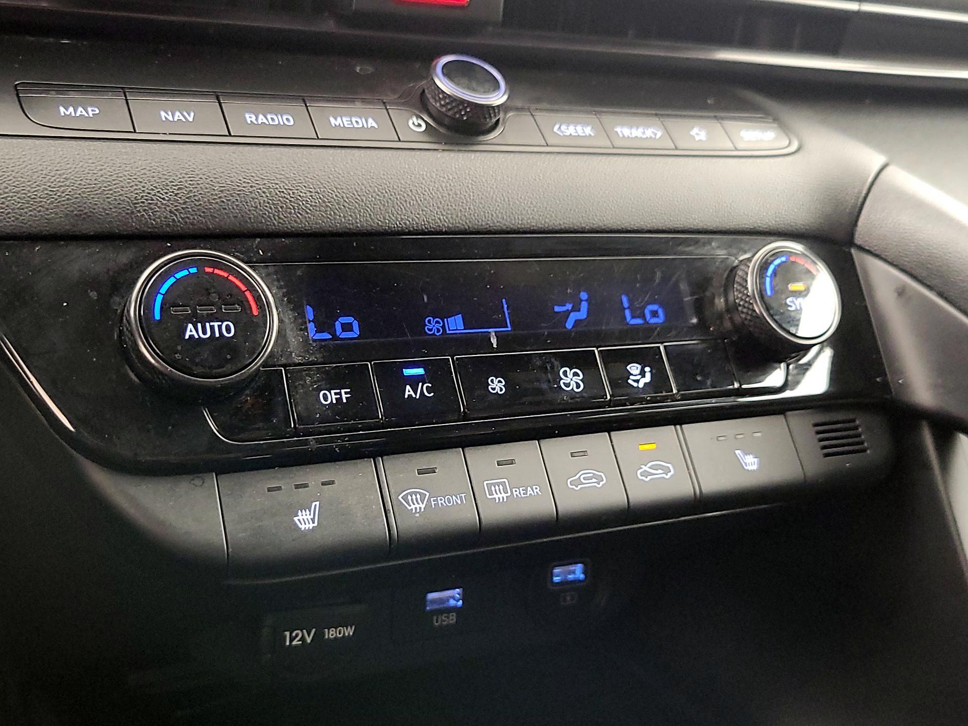 Thumbnail: 2023 Hyundai Elantra - 17