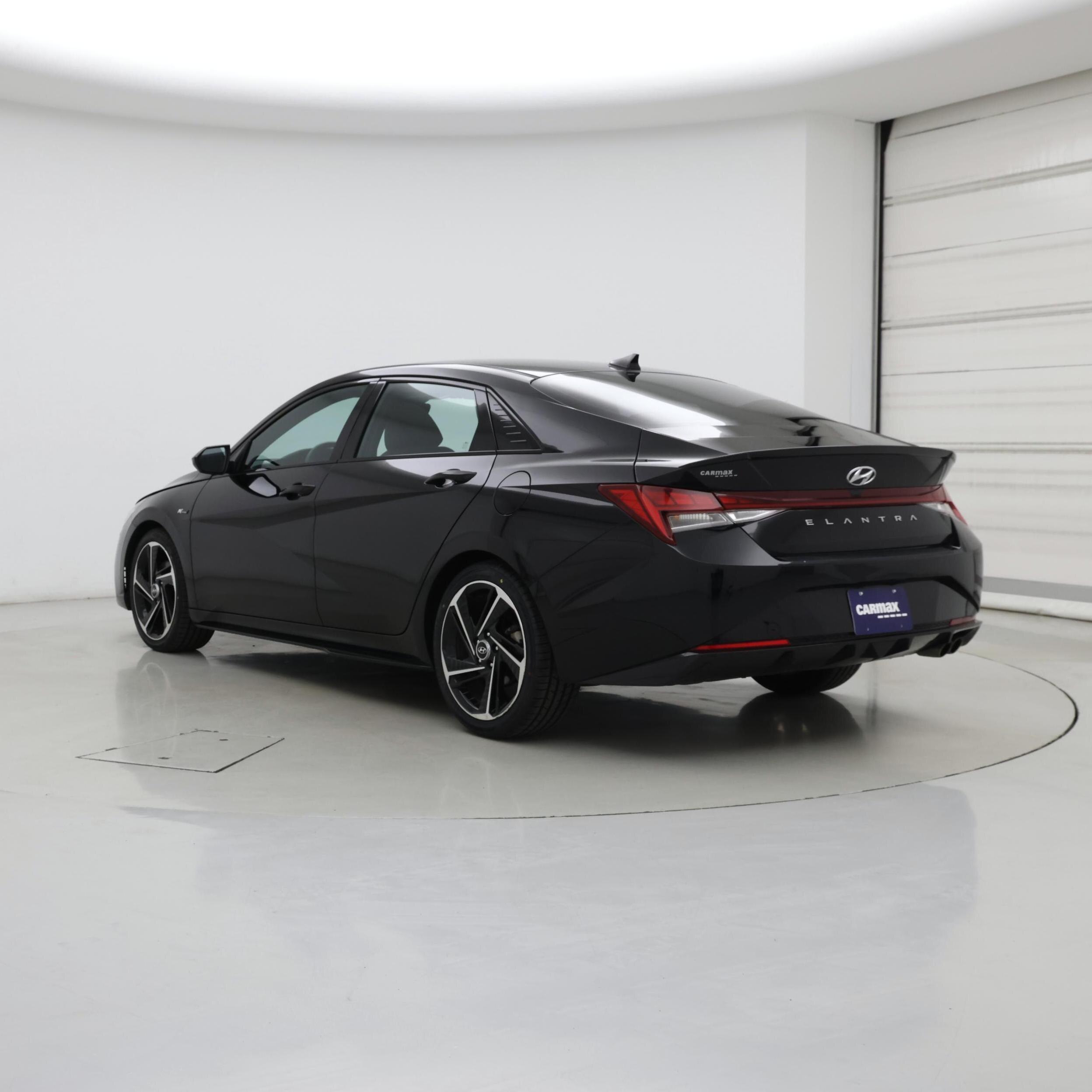 Thumbnail: 2023 Hyundai Elantra - 2