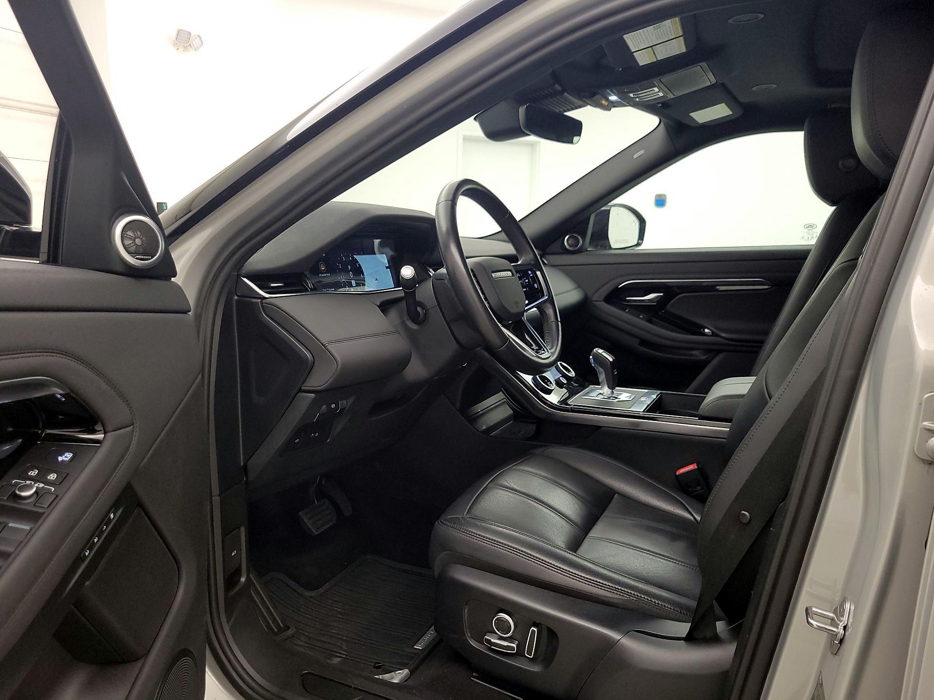 Thumbnail: 2022 Land Rover Range Rover Evoque - 11